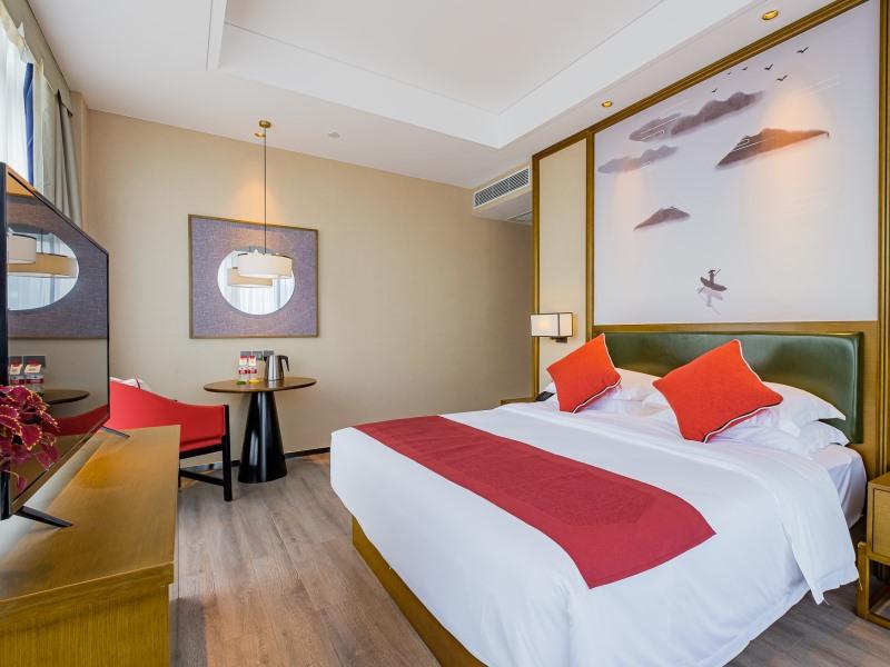 Double Business King Bed