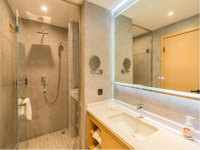 Double Business King Bed