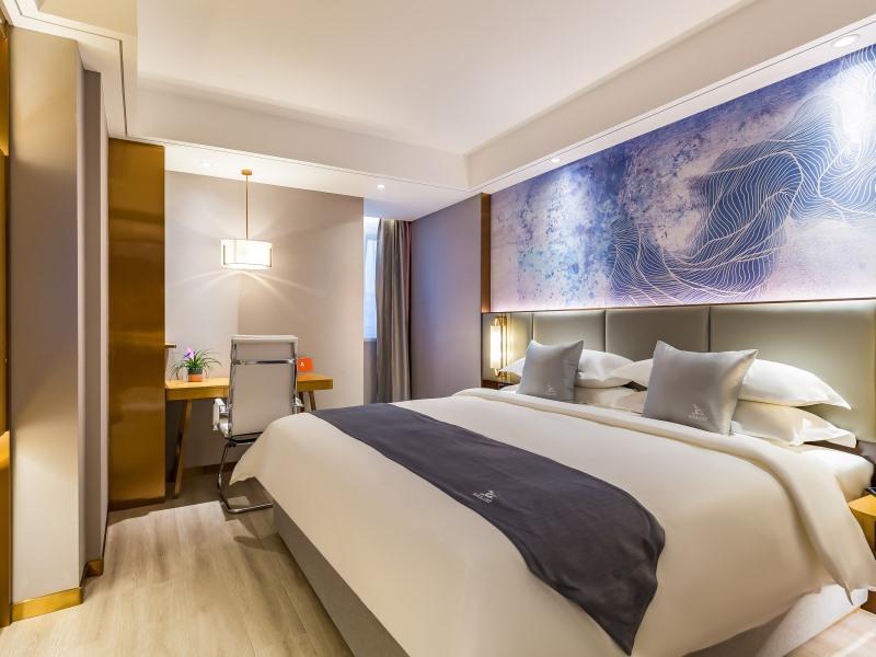 Double King Size Bed