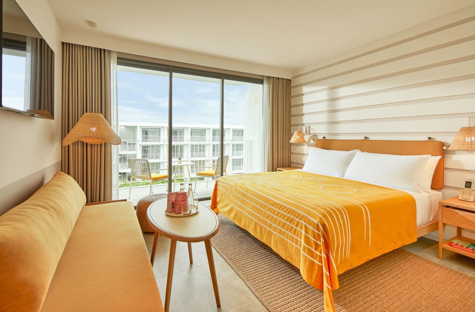 Double King Size Bed