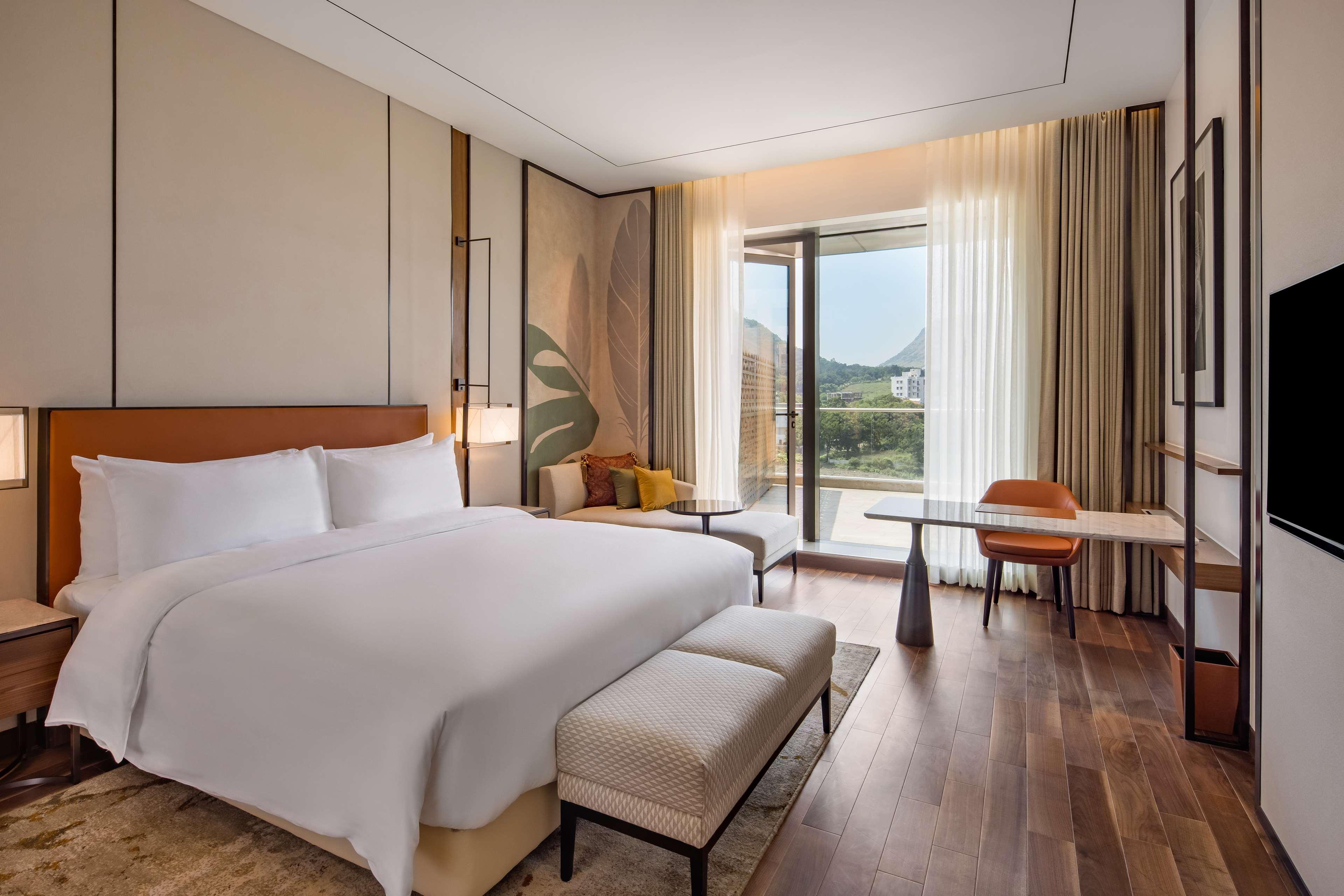 Room Superior Pool View