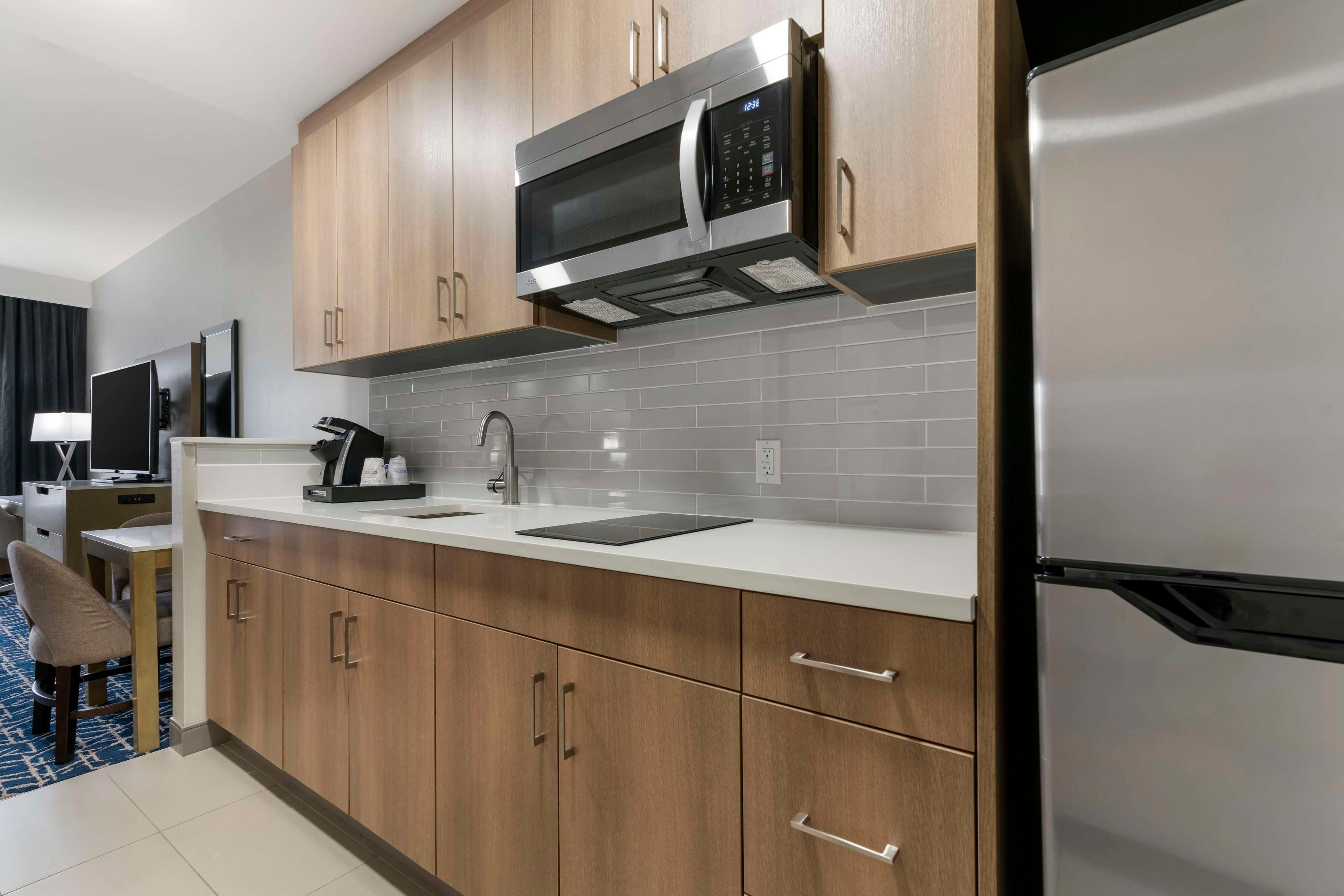 Suite Two Queen Beds