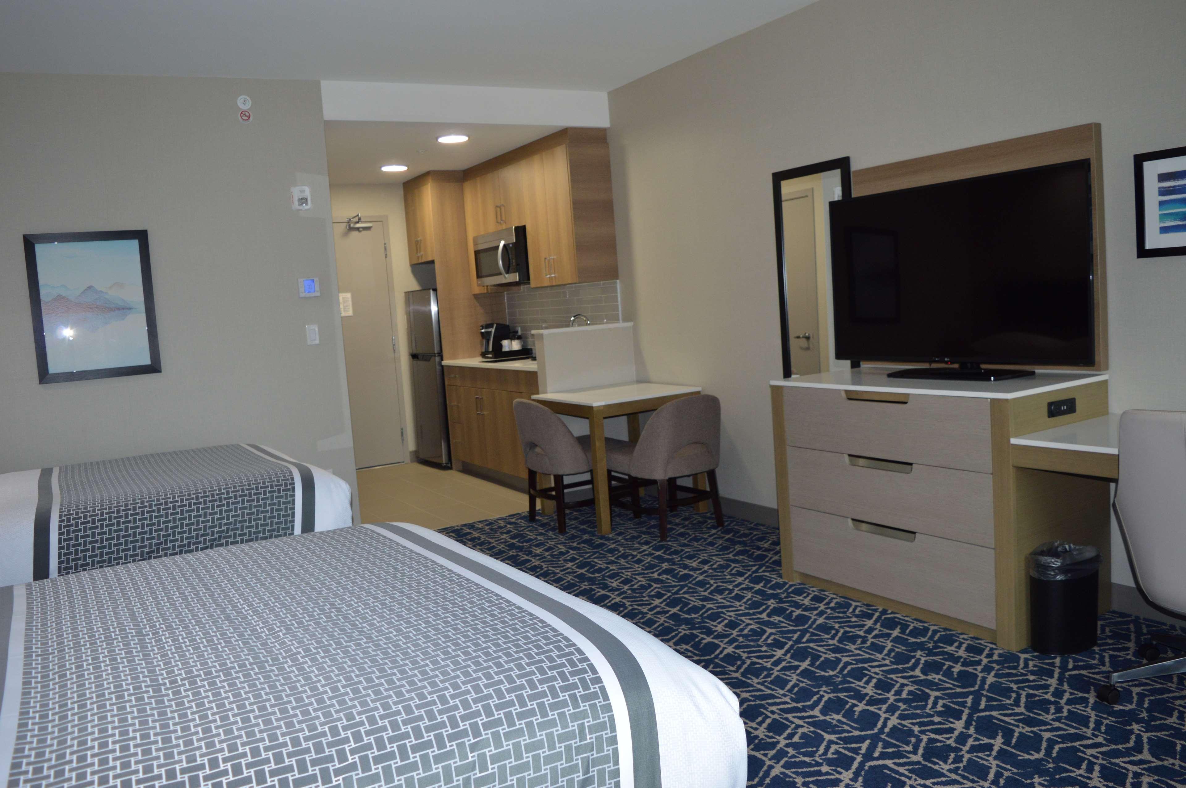 Suite Two Queen Beds