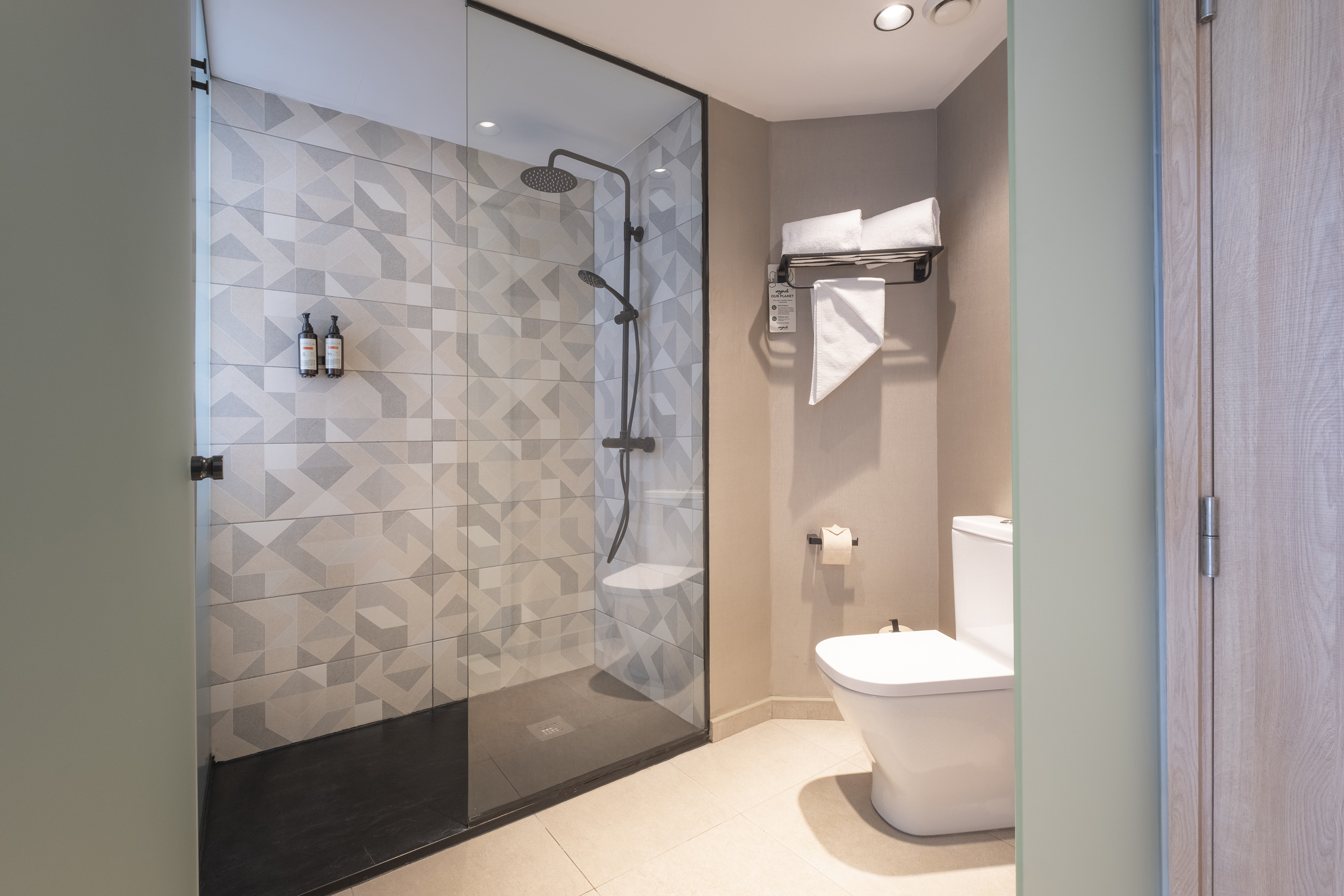 Double Single Capacity 1