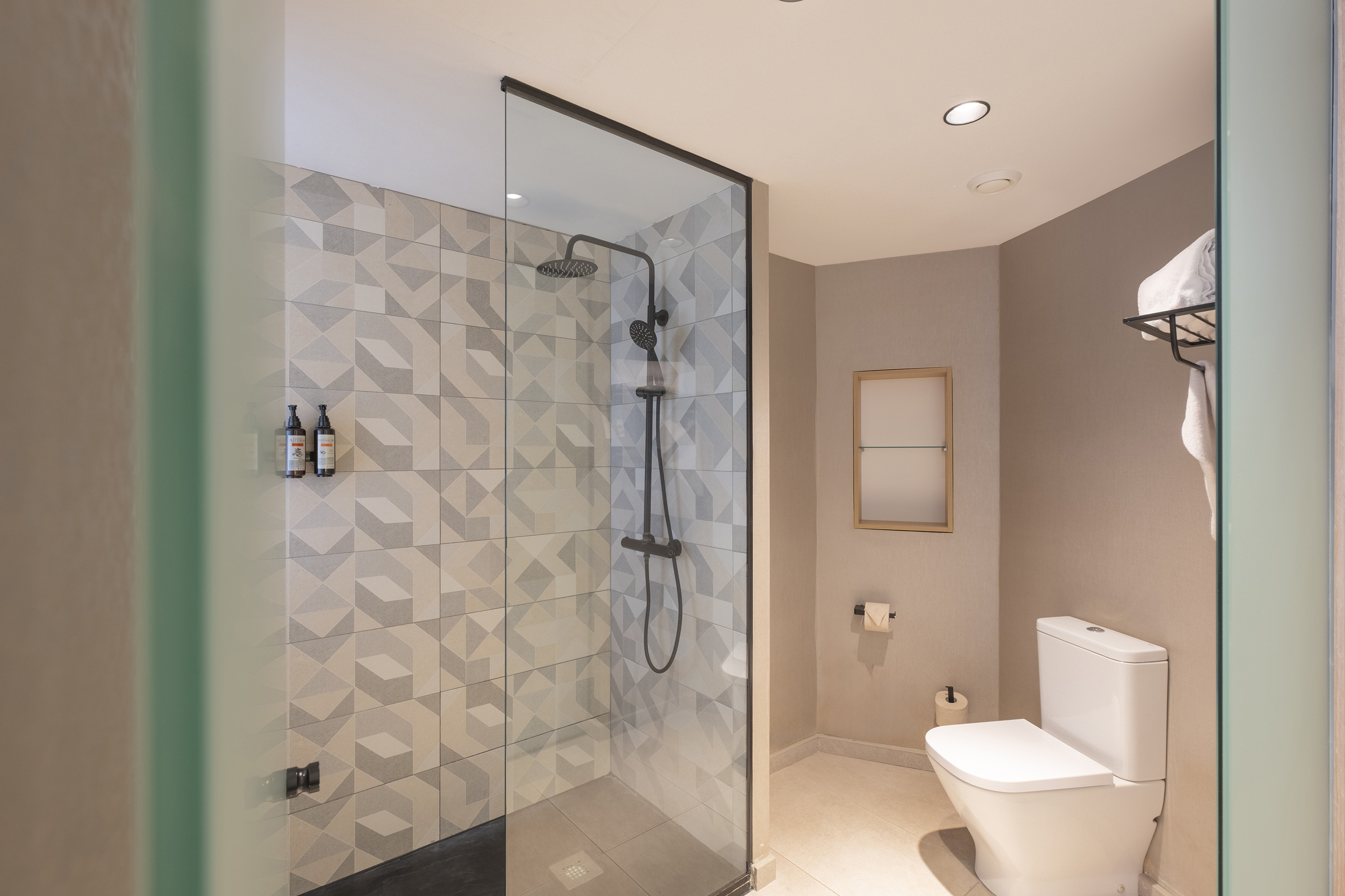 Double or Twin Capacity 2