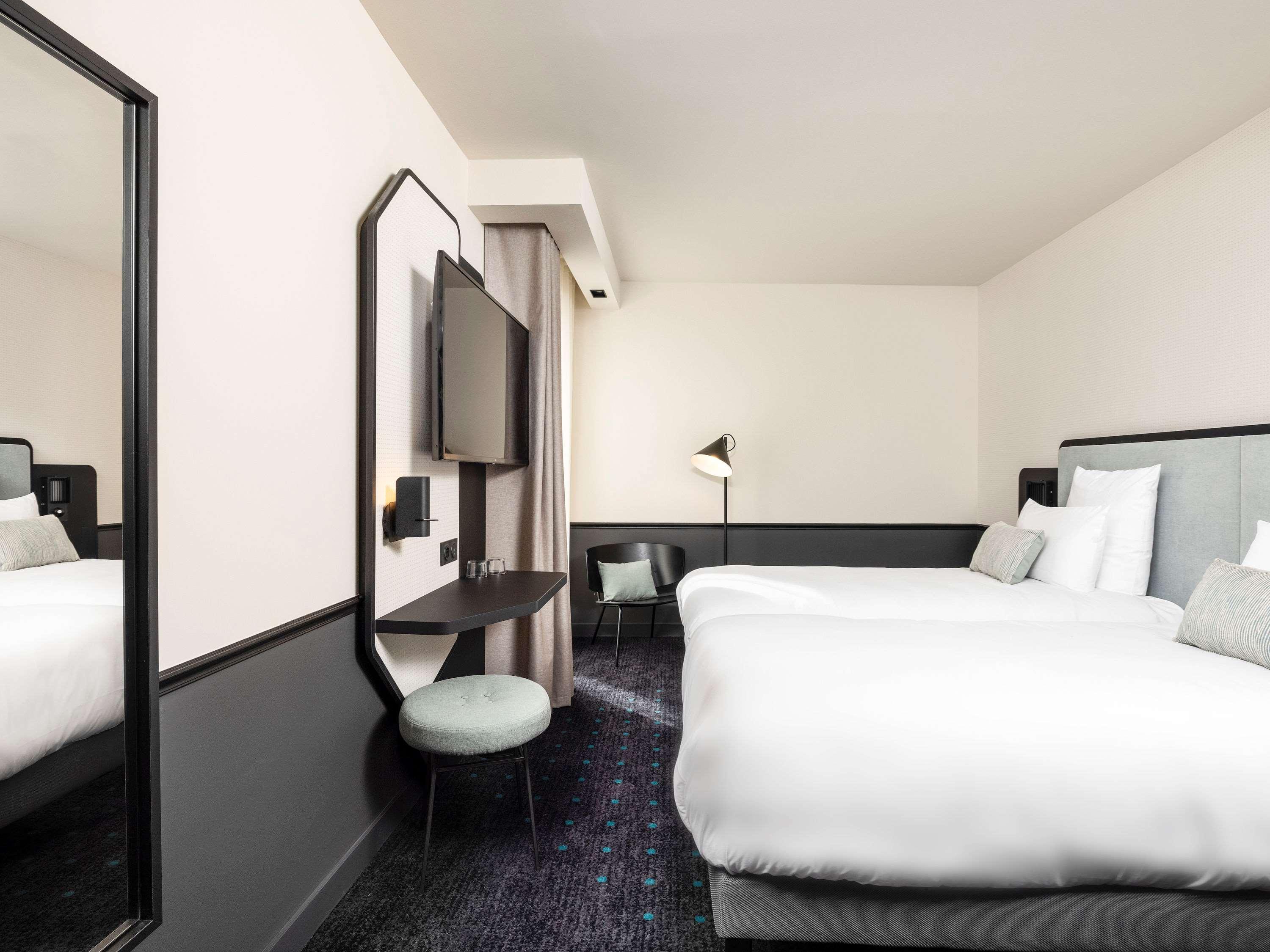 Double Connecting Room