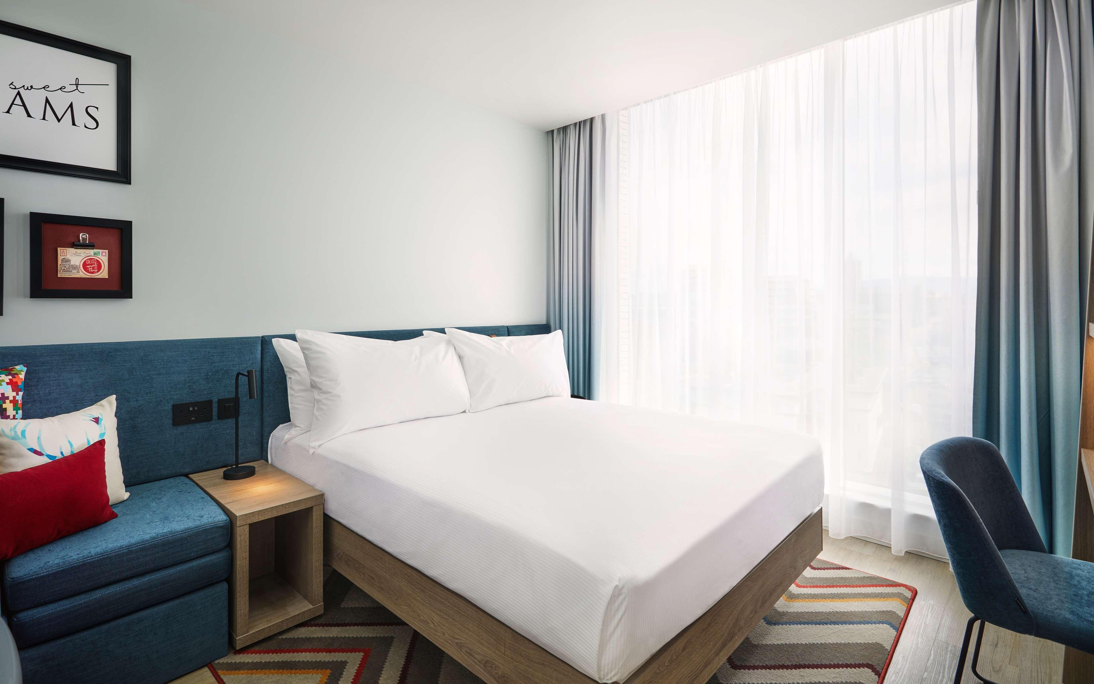 Double Queen Size Bed