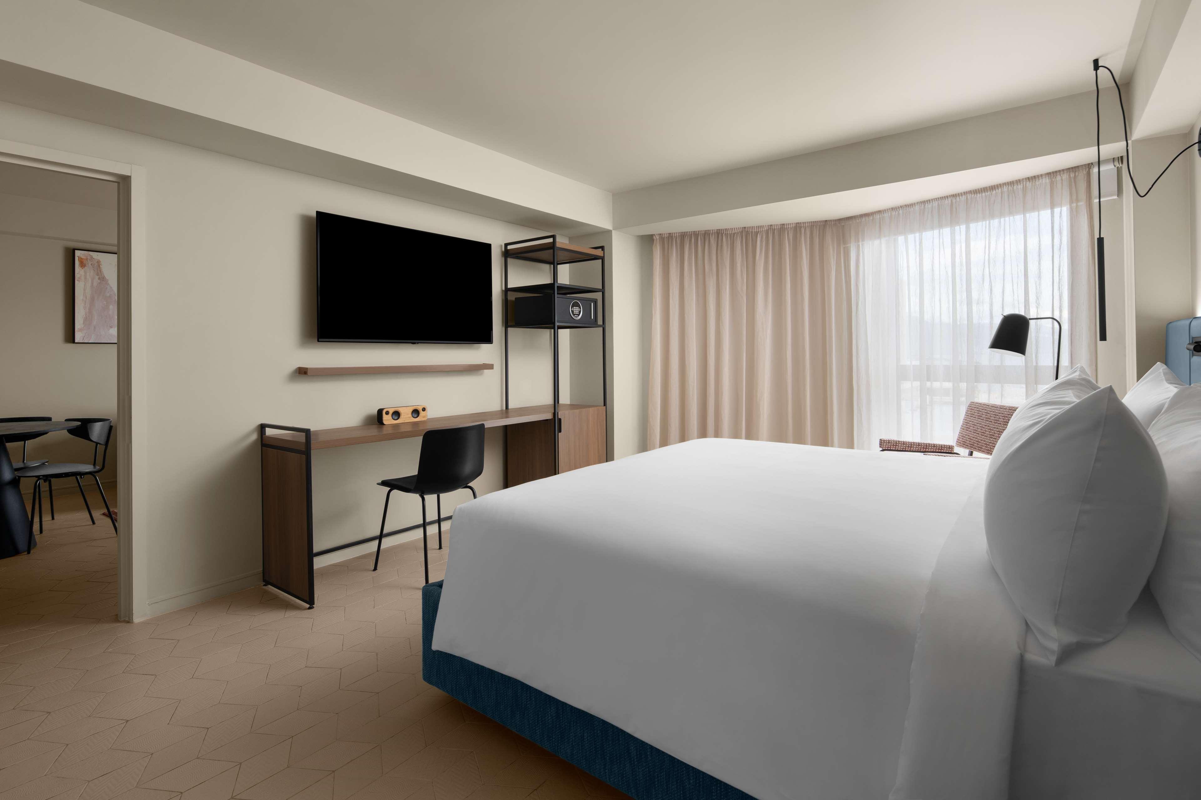 Suite King Bed One Bedroom 