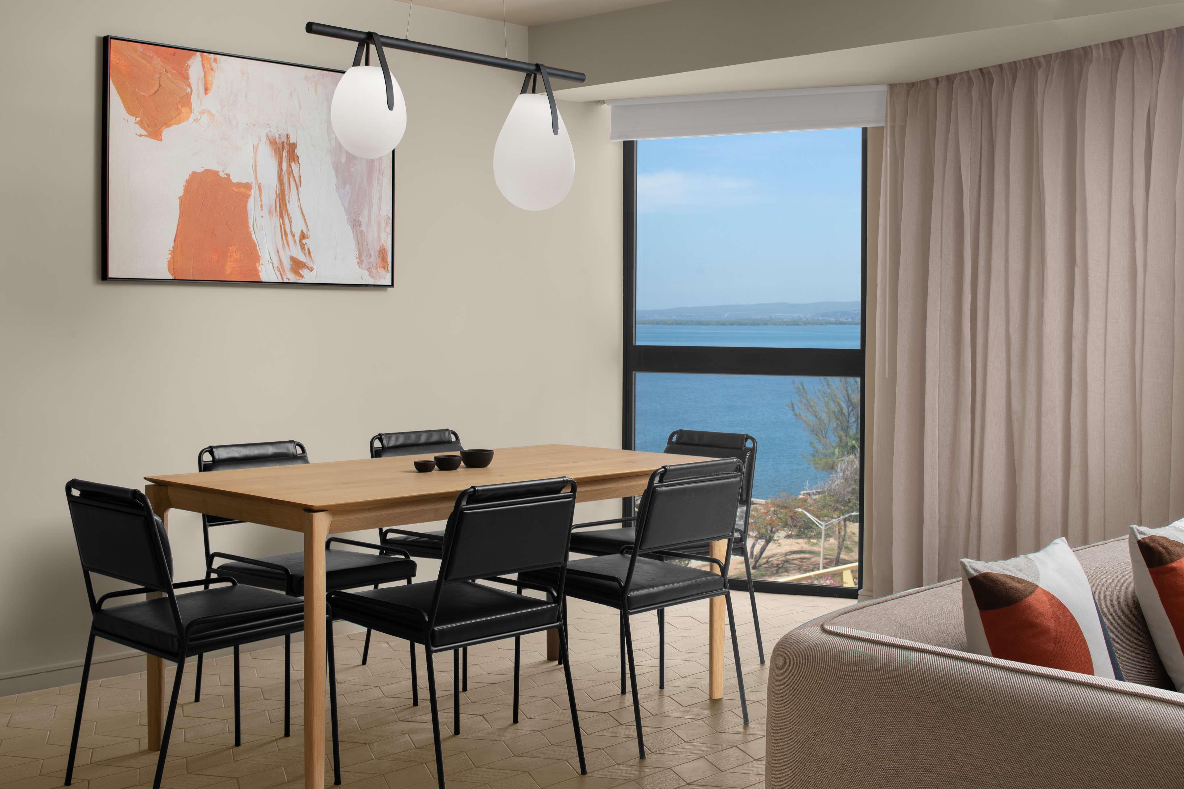 Suite with Kitchenette