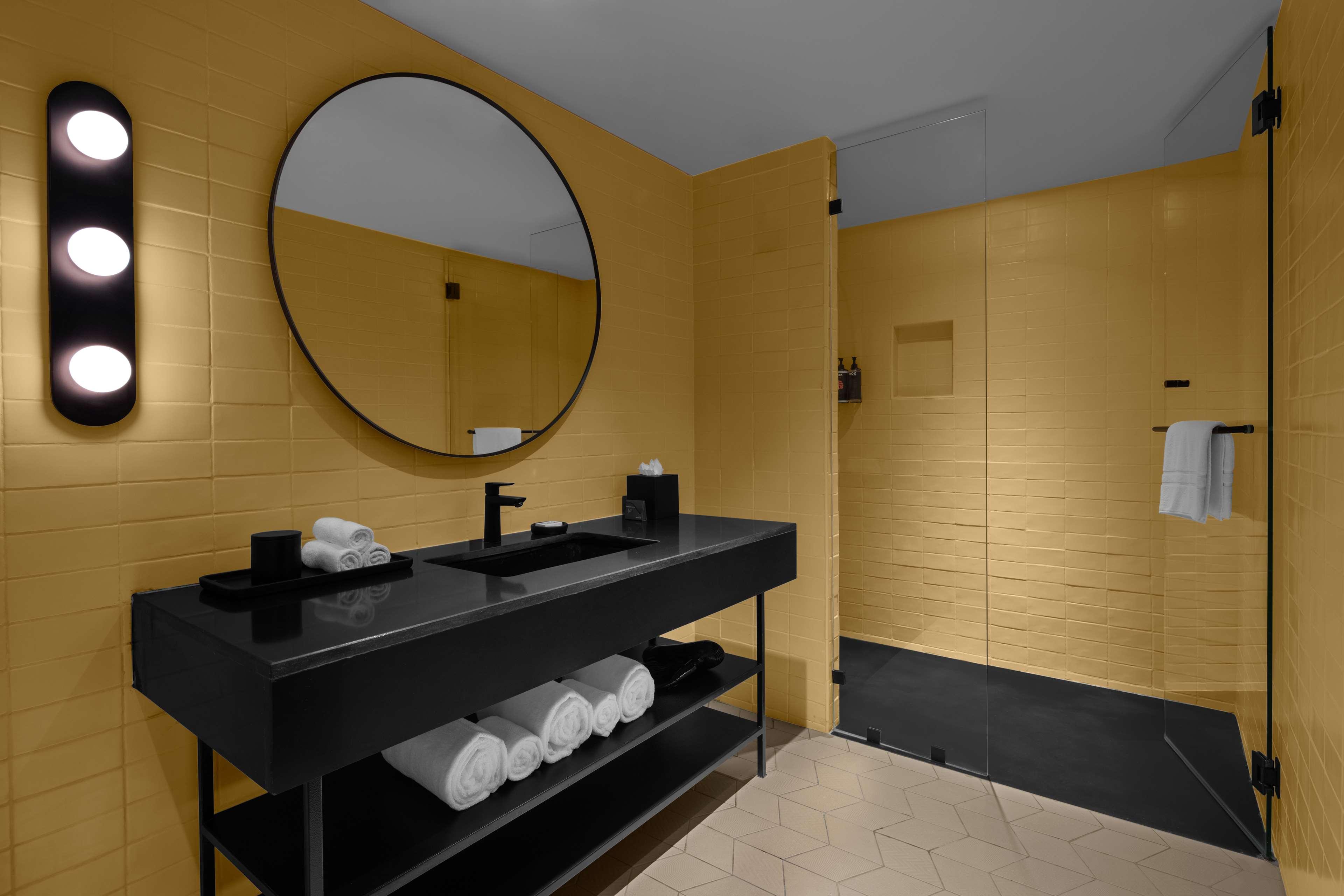 Suite with Kitchenette