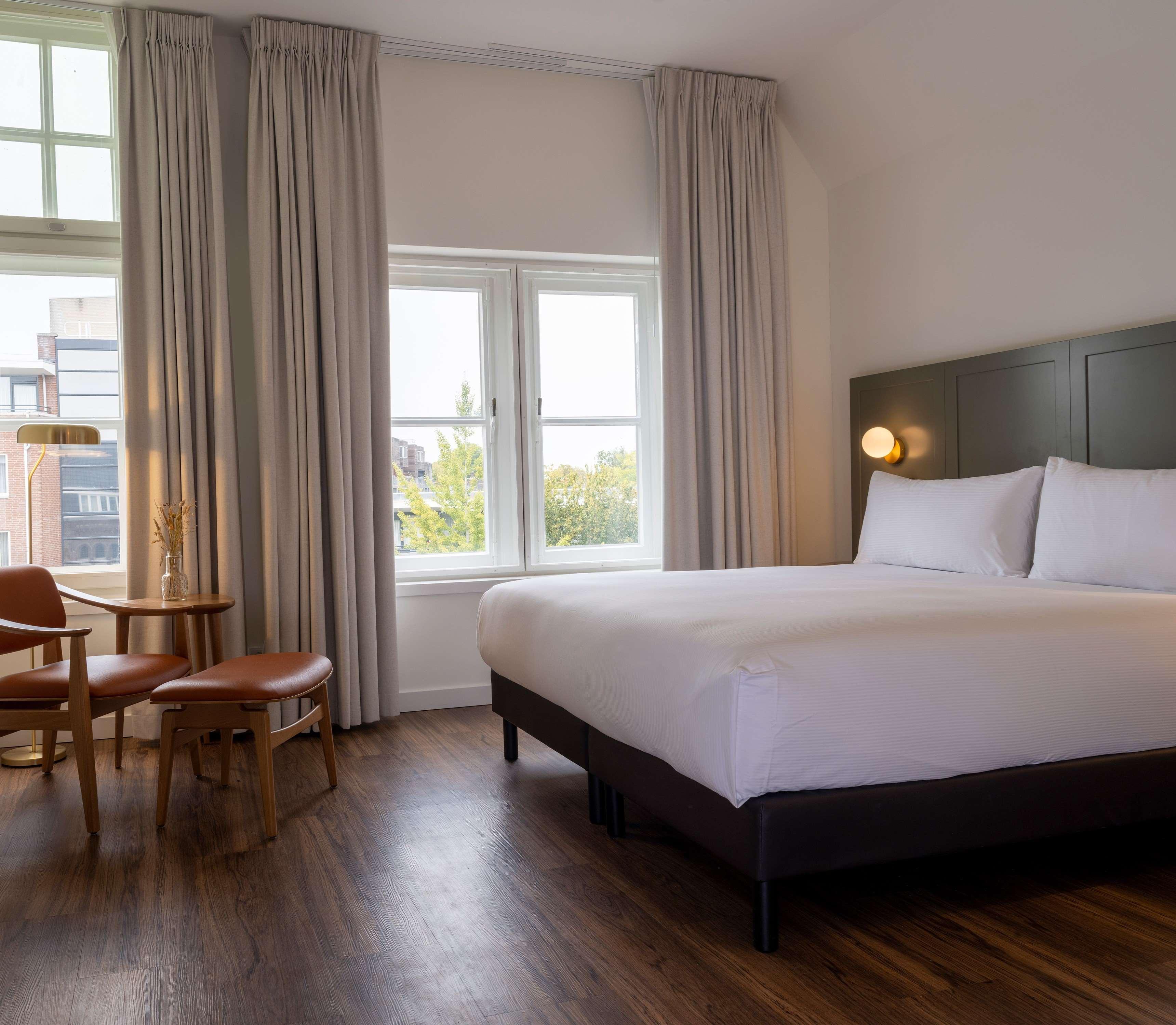 Family Room Connecting Room