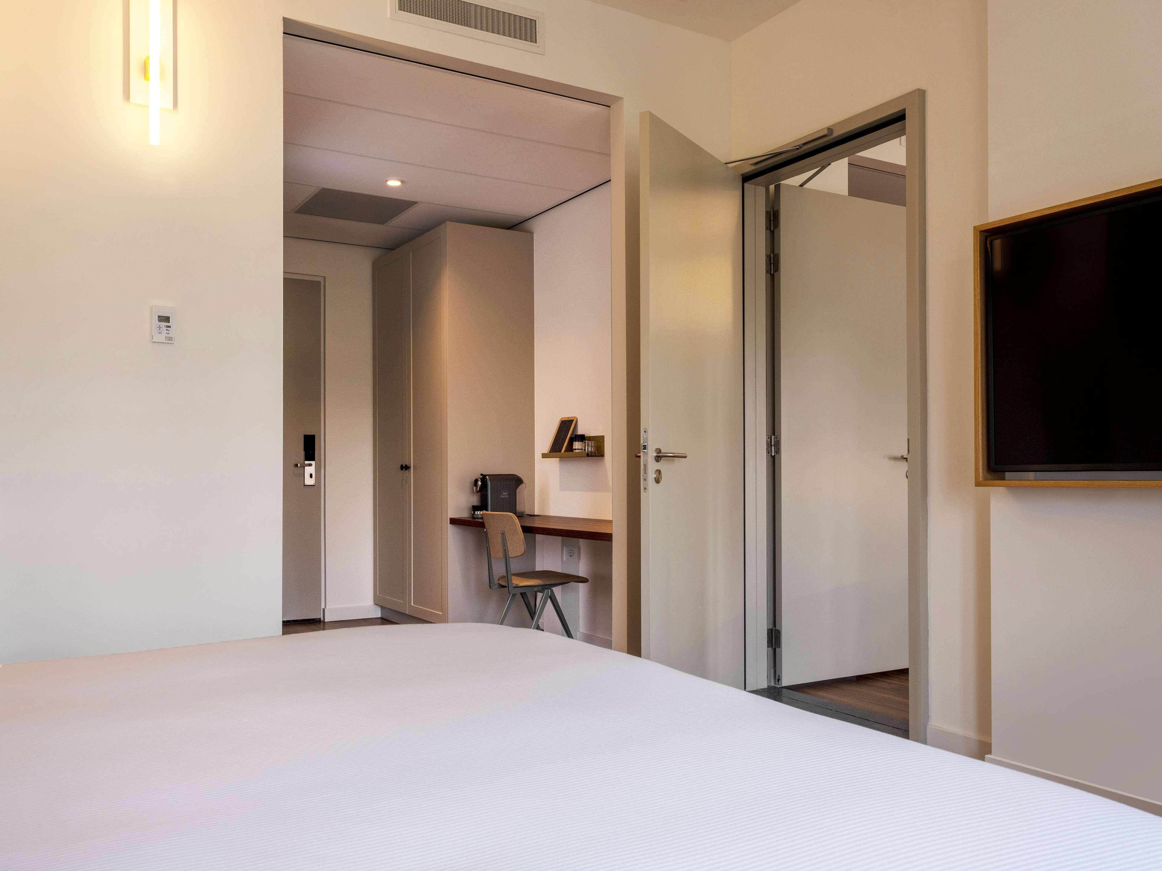 Family Room Connecting Room