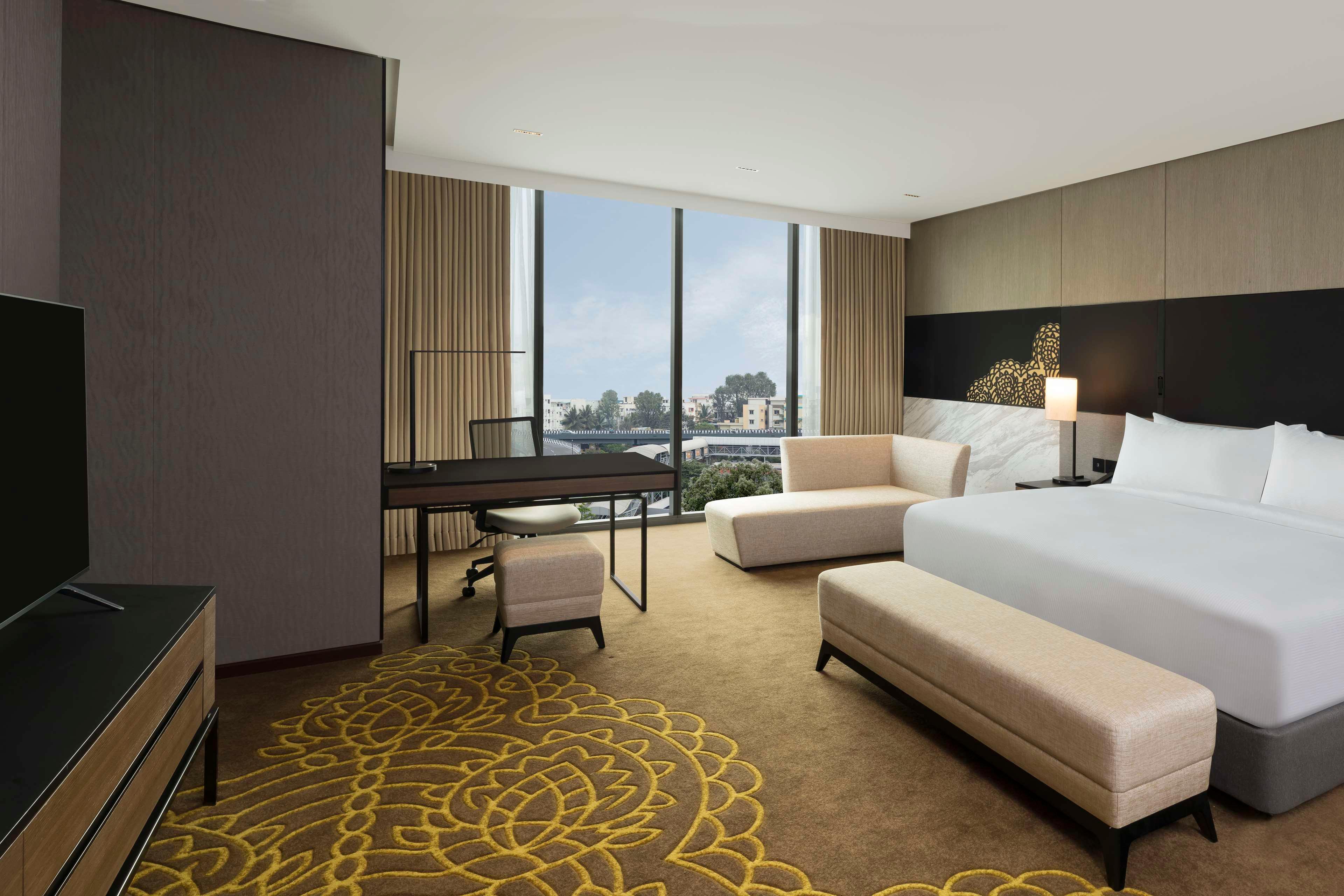 Double Executive King Bed