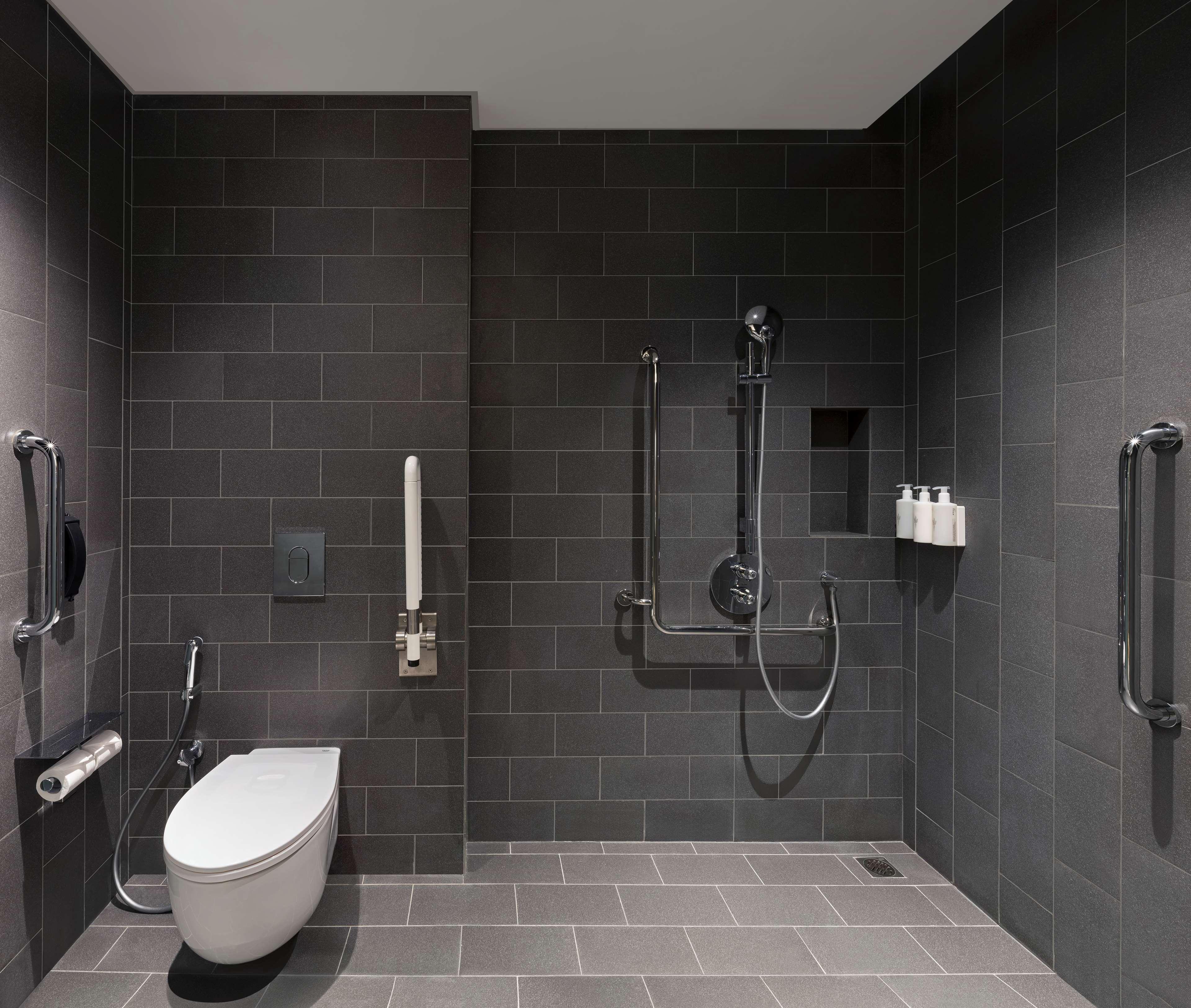 Double Accessible King Size Bed