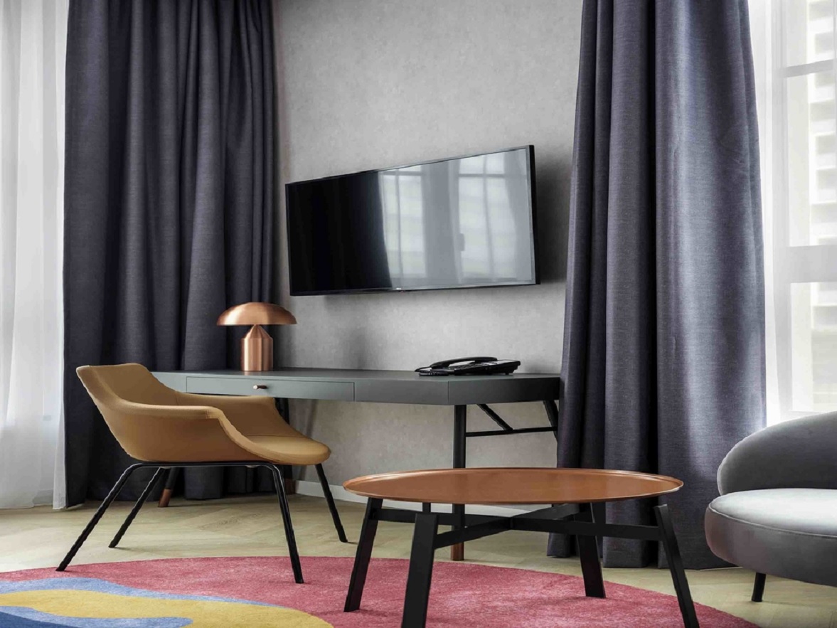 Double Queen Size Bed