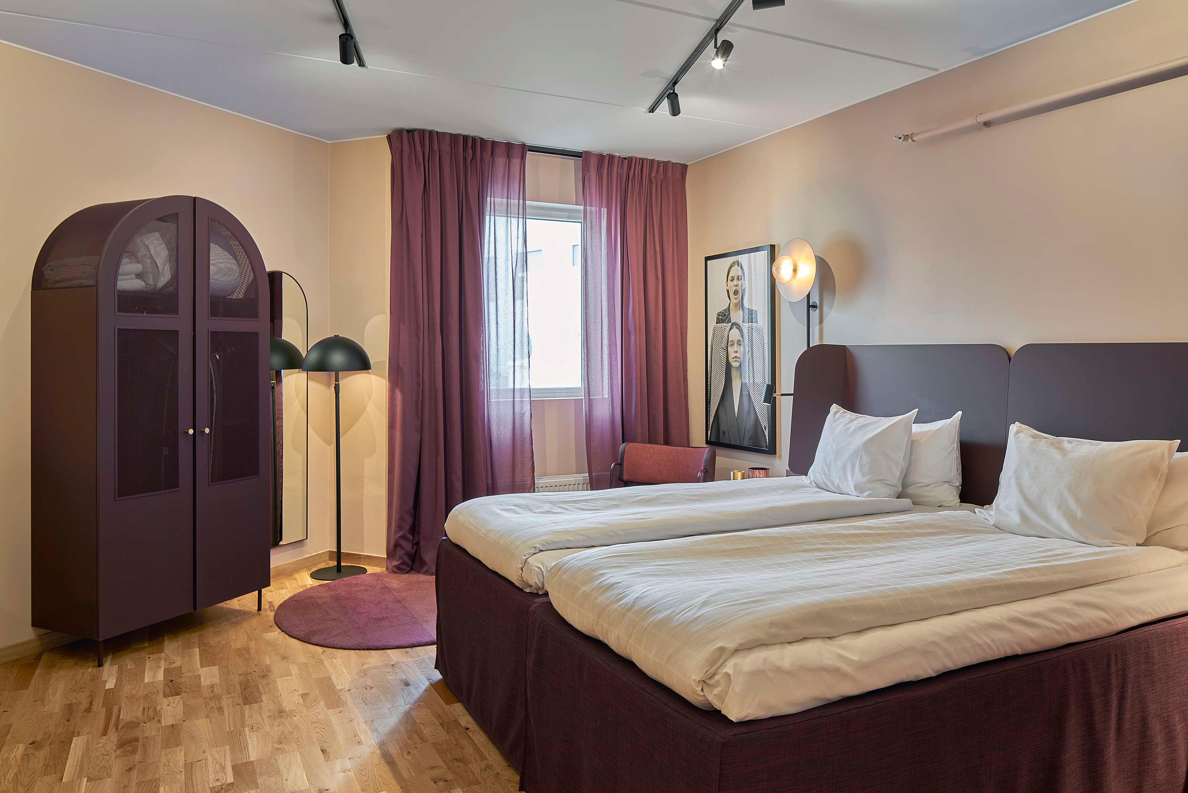 Family Room Superior