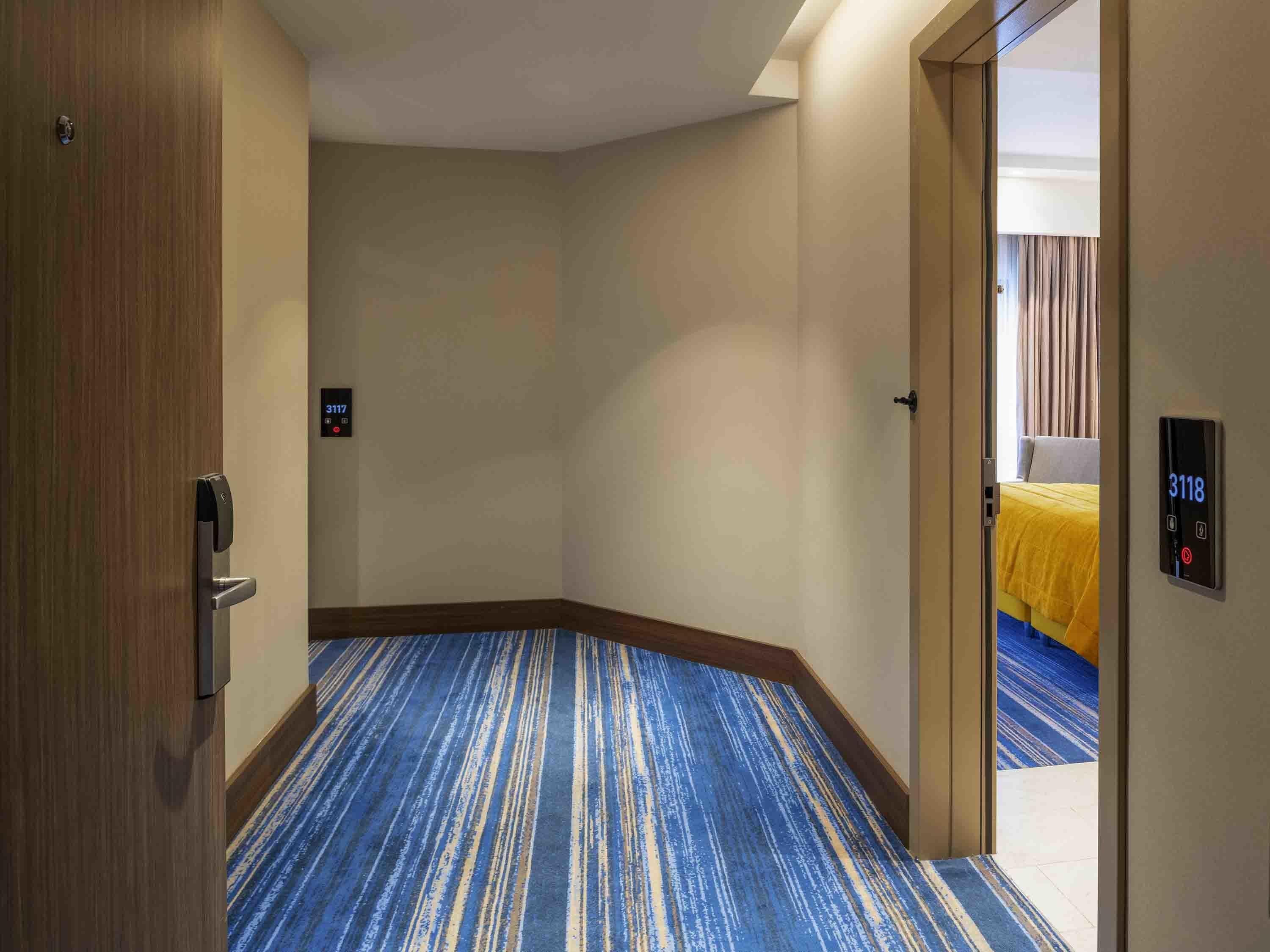 Family Room Connecting Room