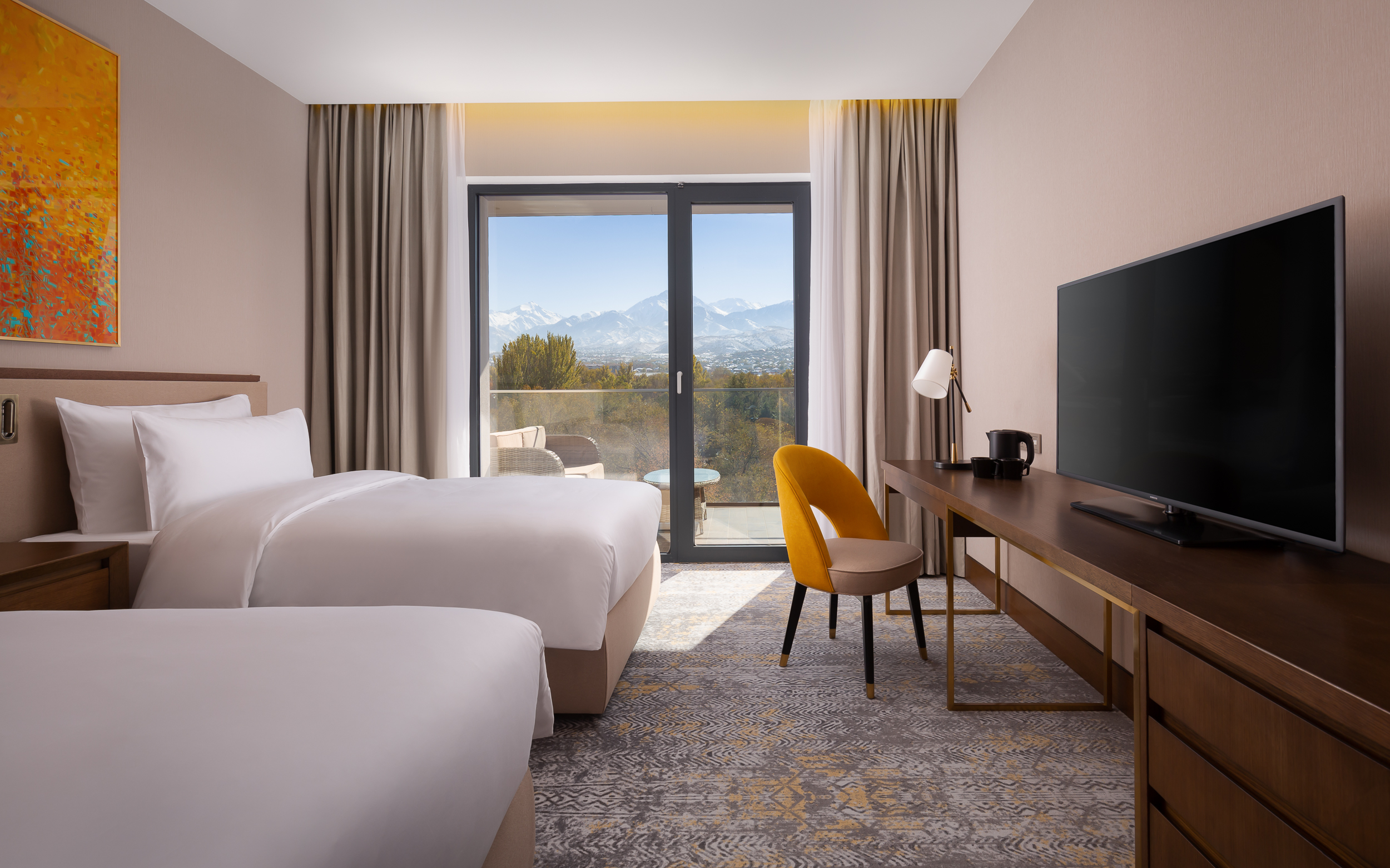 Twin Classic Mountain View