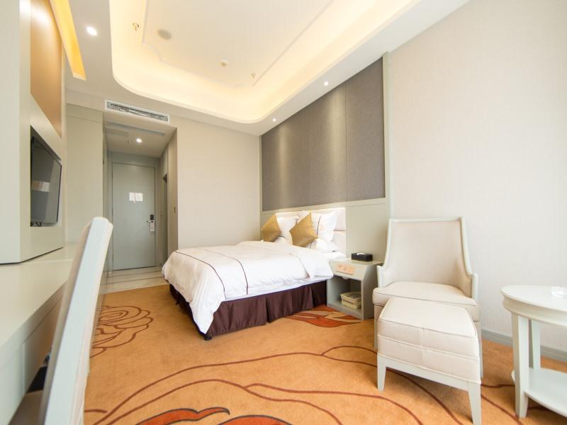 Double Business King Bed