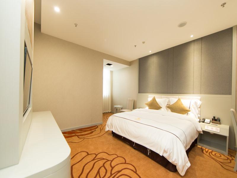 Double Business King Bed