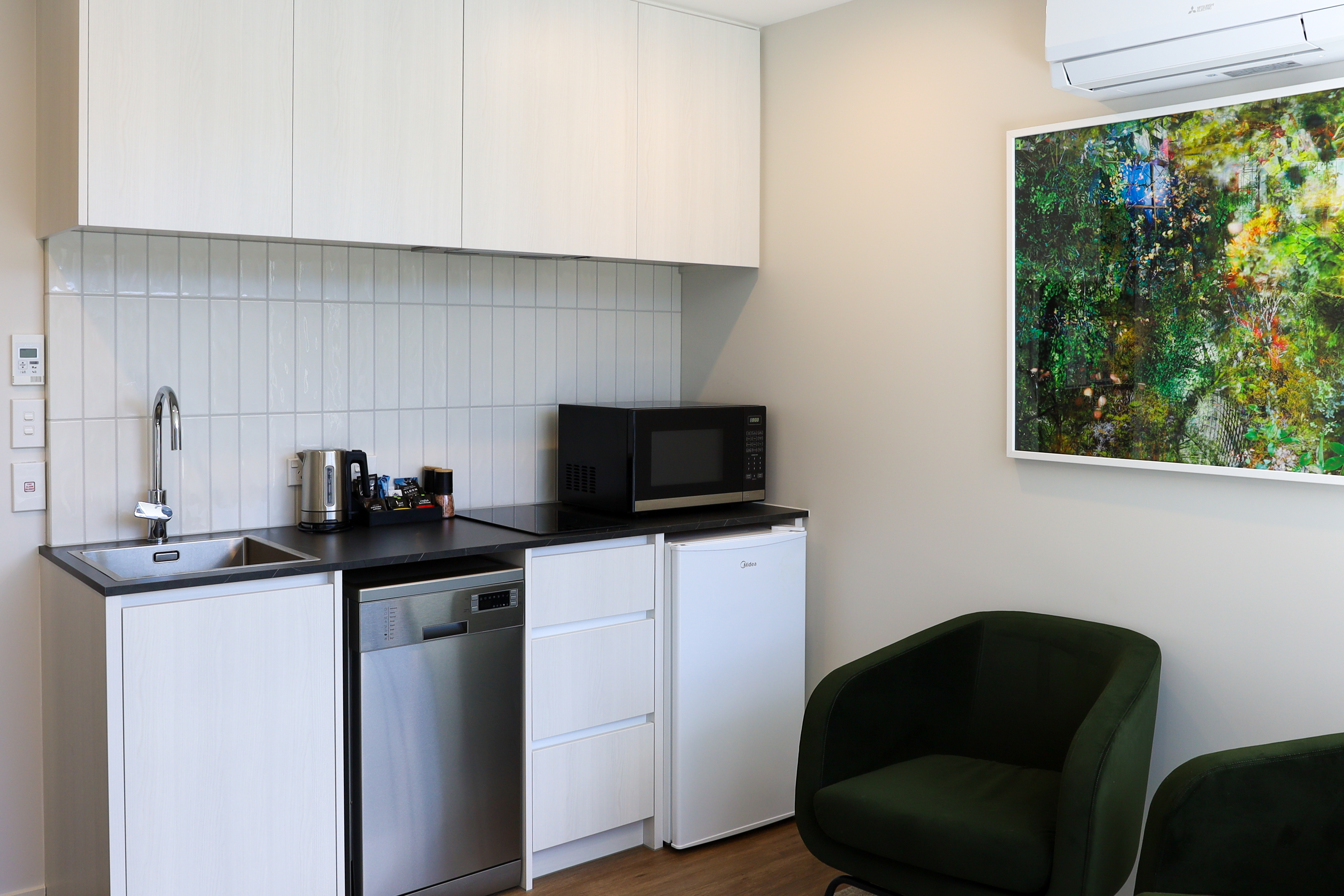 Suite King Bed One Bedroom 