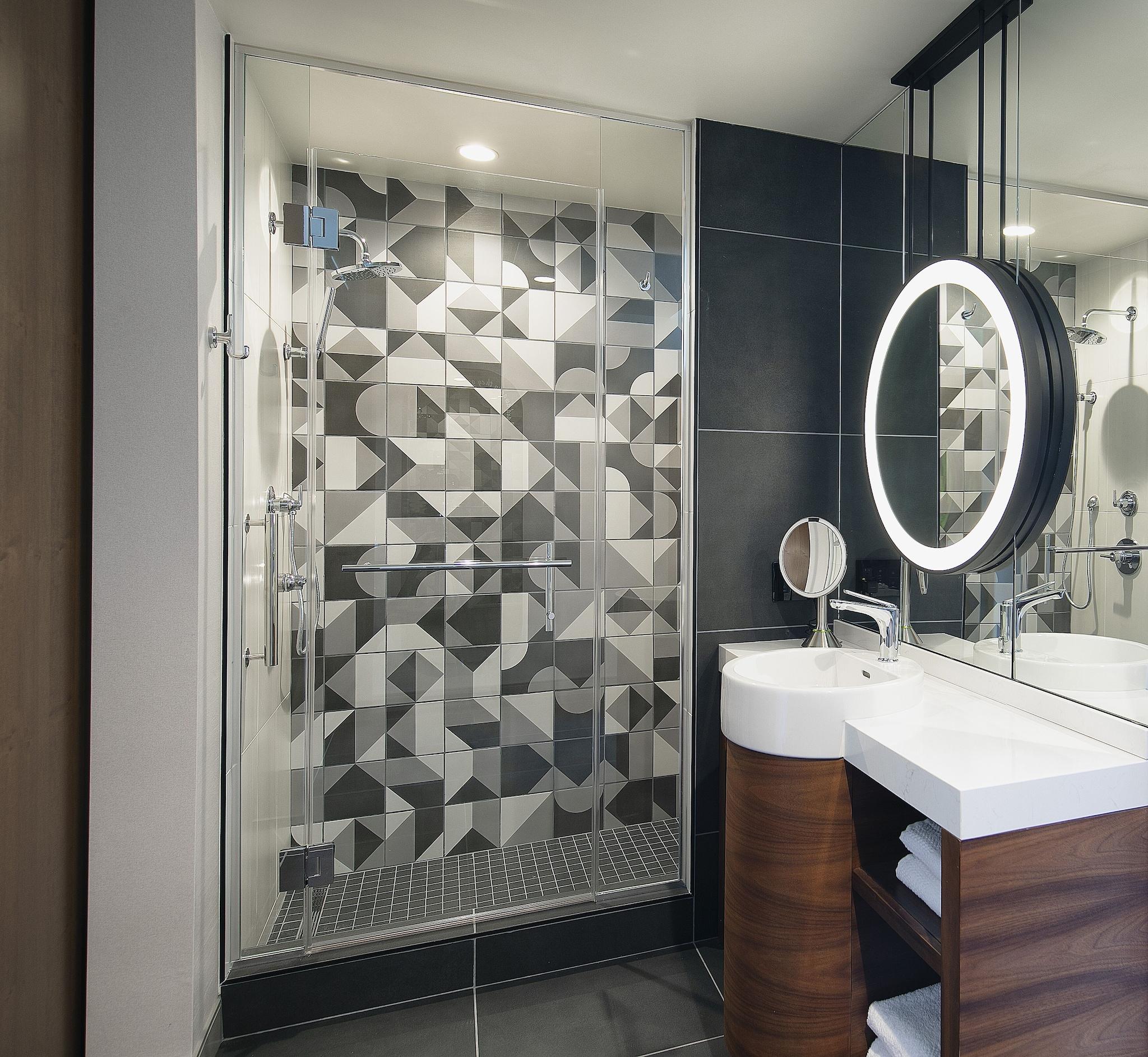 Double Accessible King Size Bed