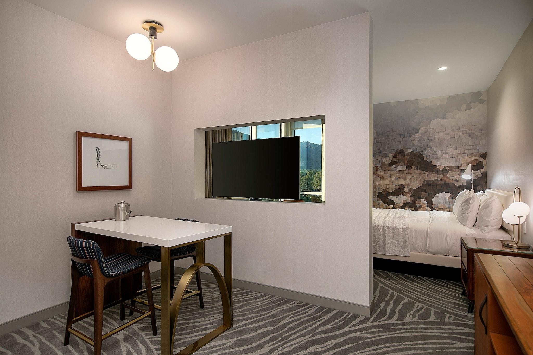 Suite King Bed One Bedroom 