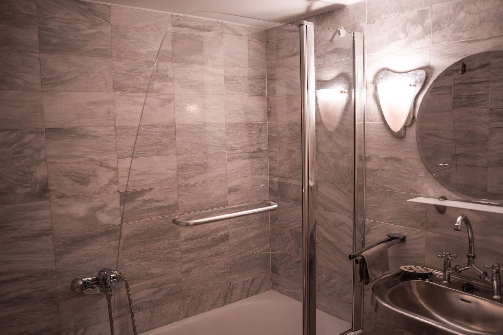 Studio with Balcony with Views