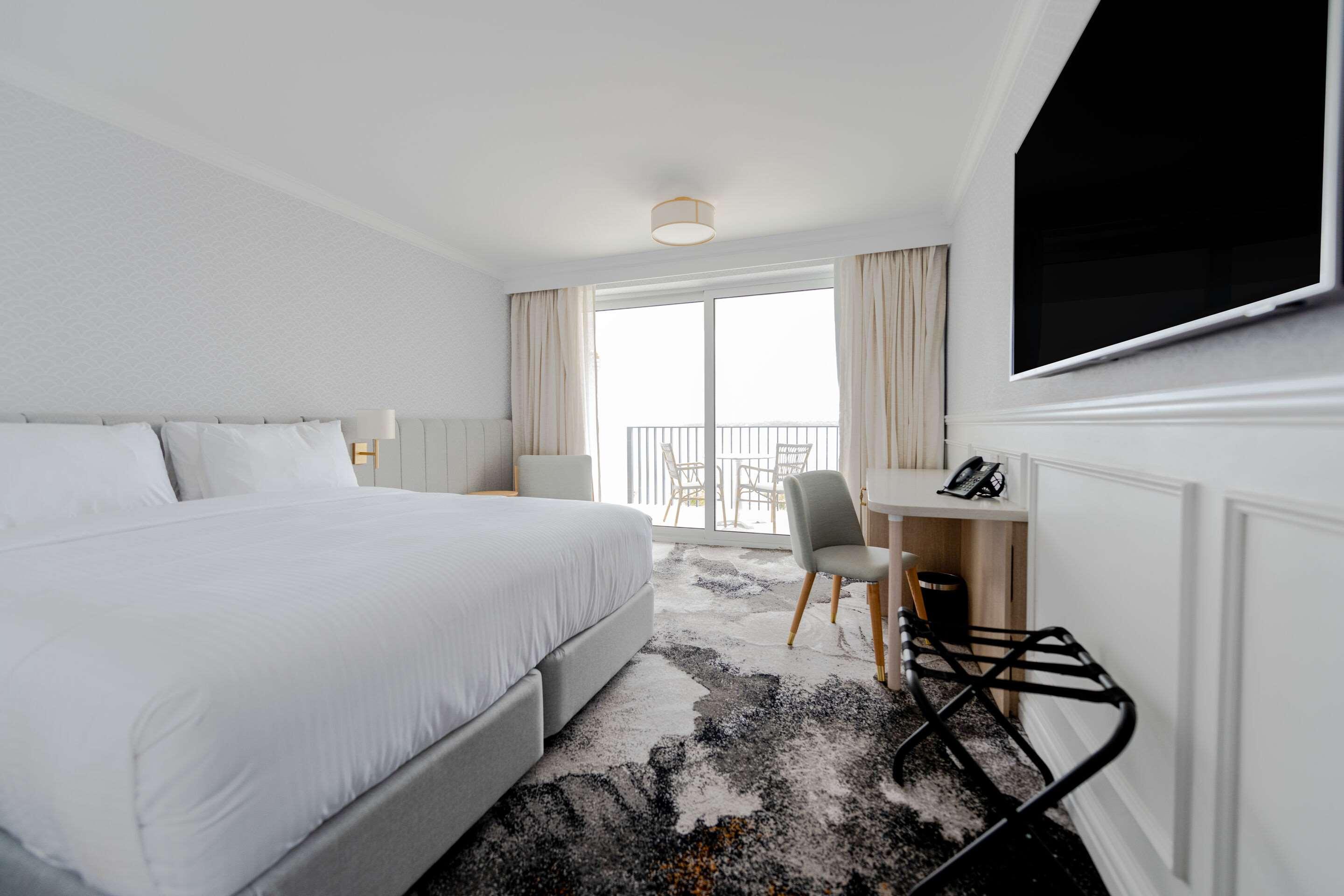 Double King Size Bed