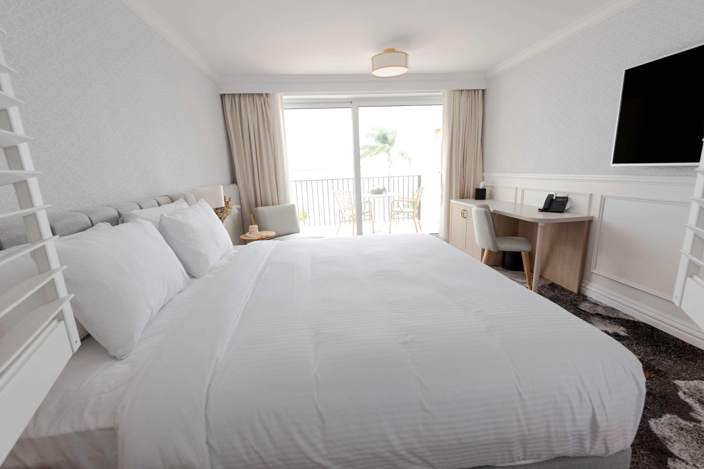 Double King Size Bed