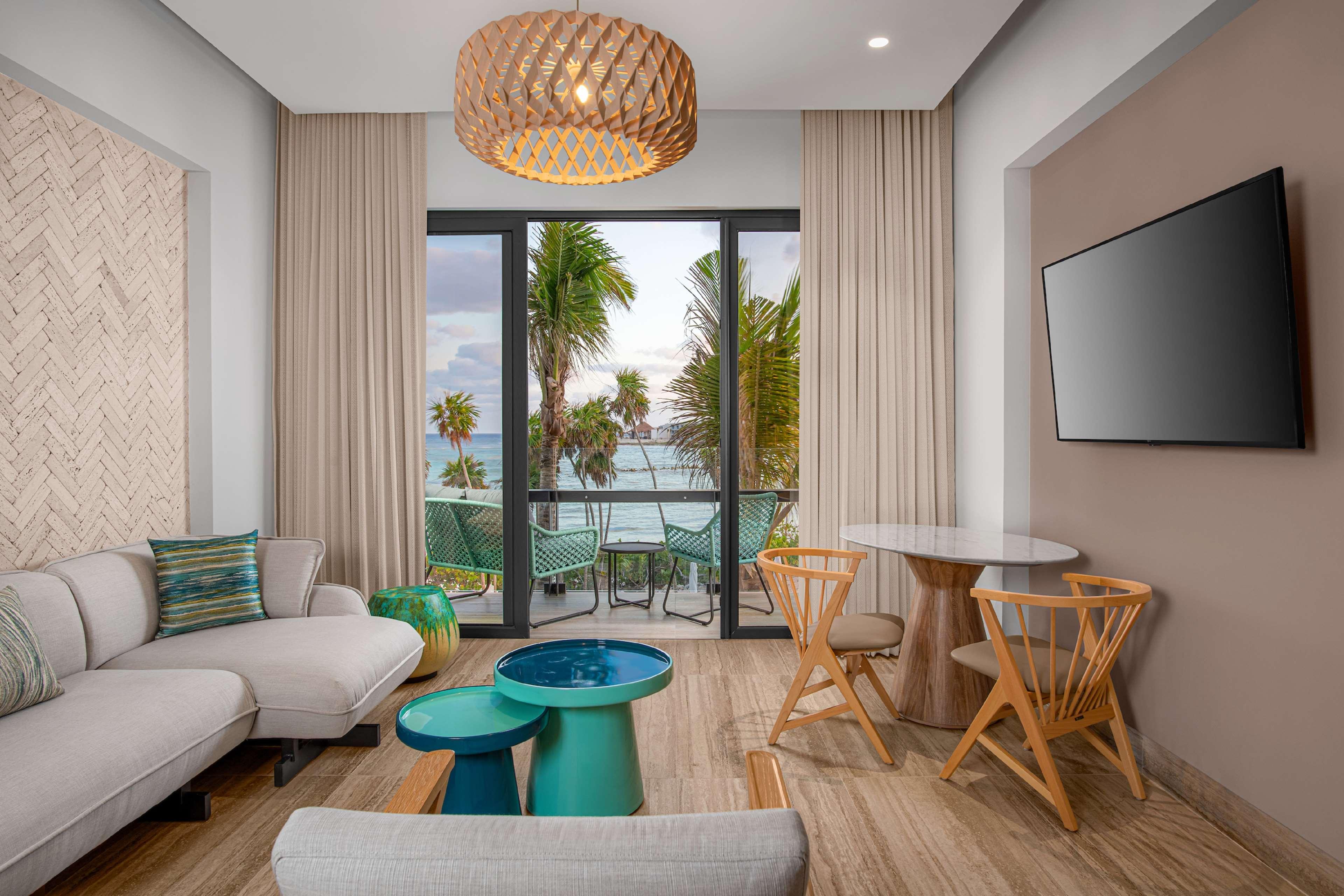 Suite Partial Ocean View