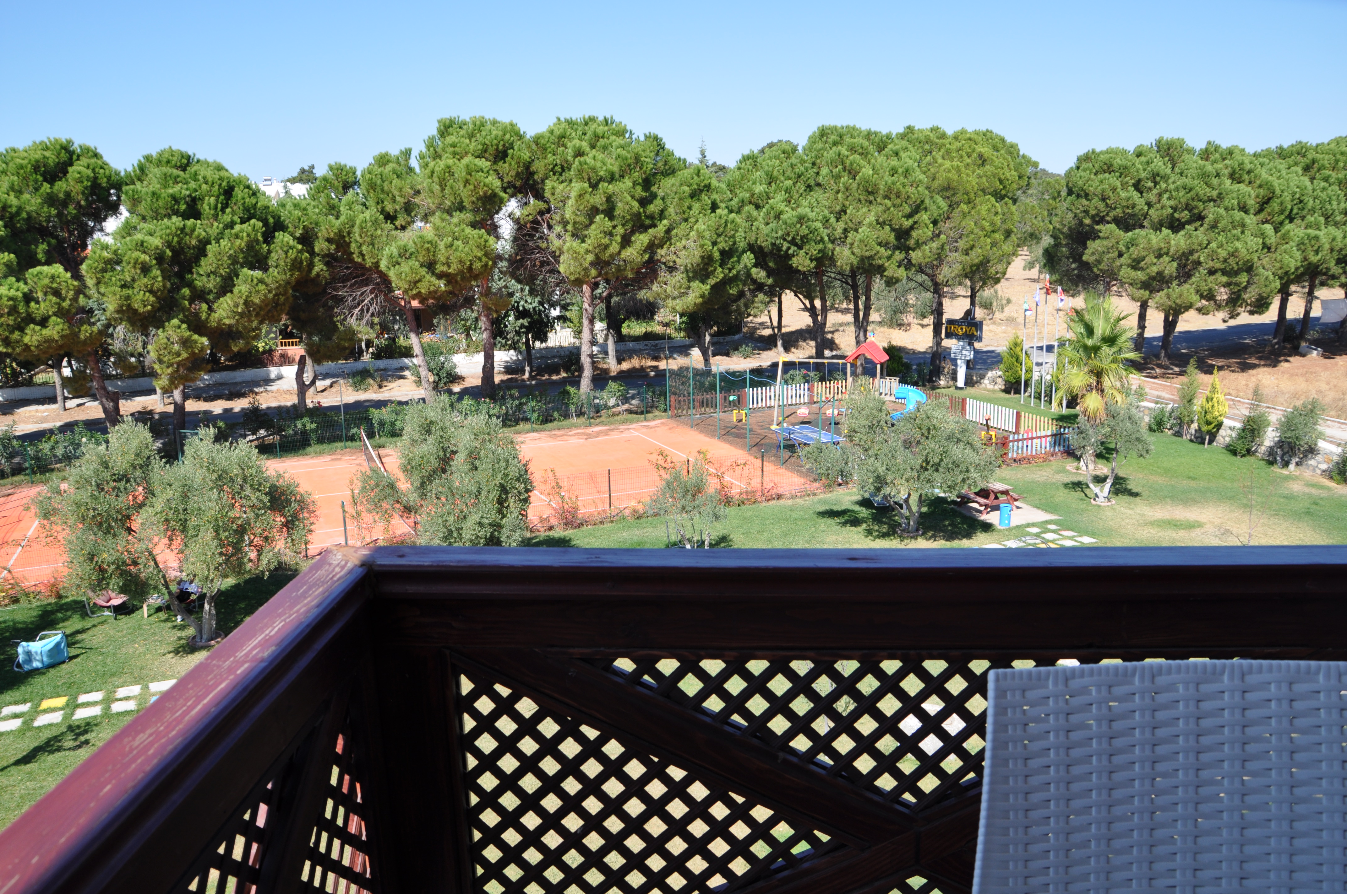 Single Deluxe with Balcony