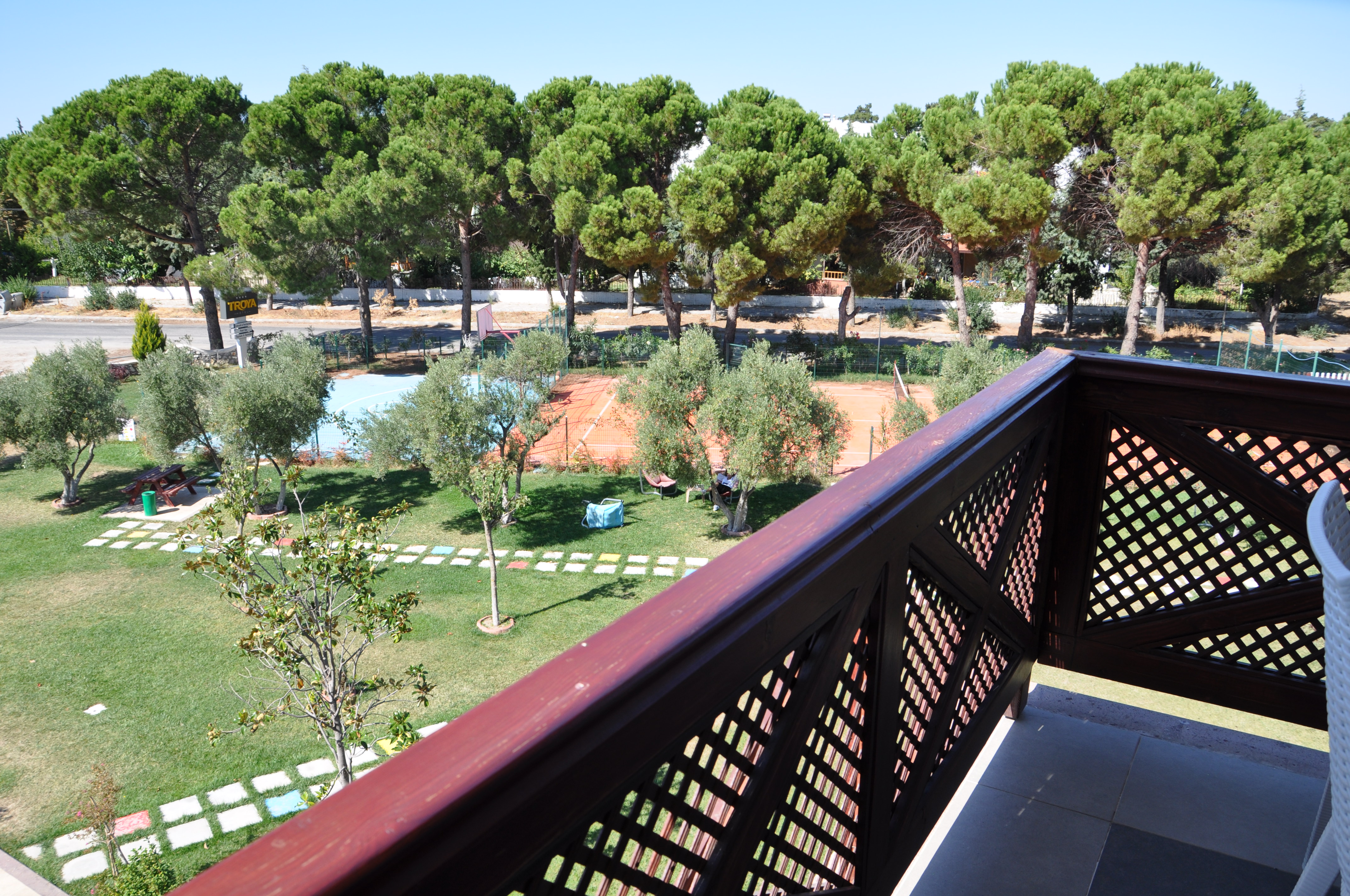 Single Deluxe with Balcony