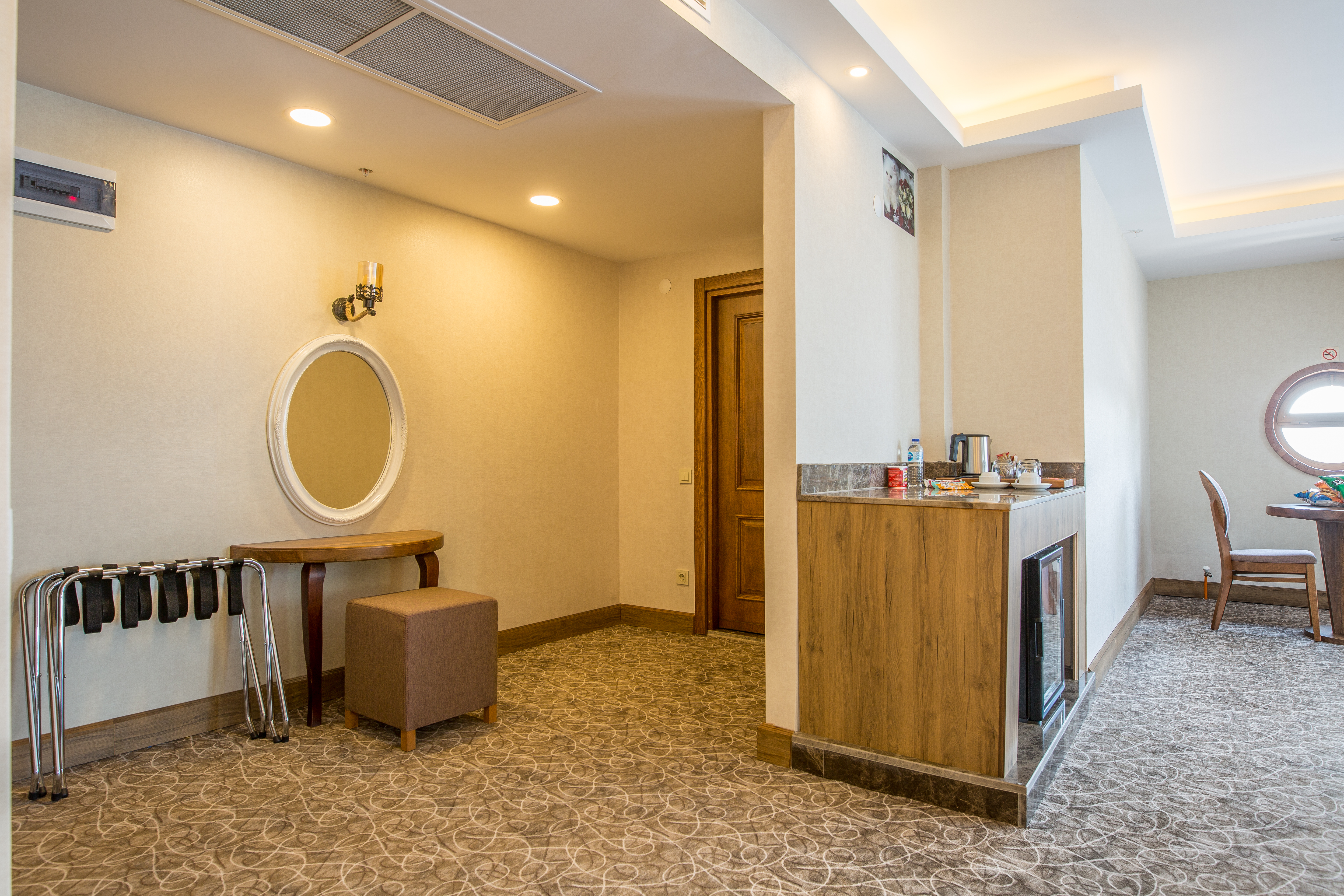 Suite King Bed with Jacuzzi