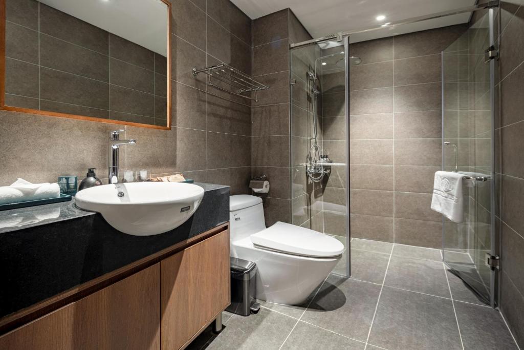 Suite Three Bedrooms