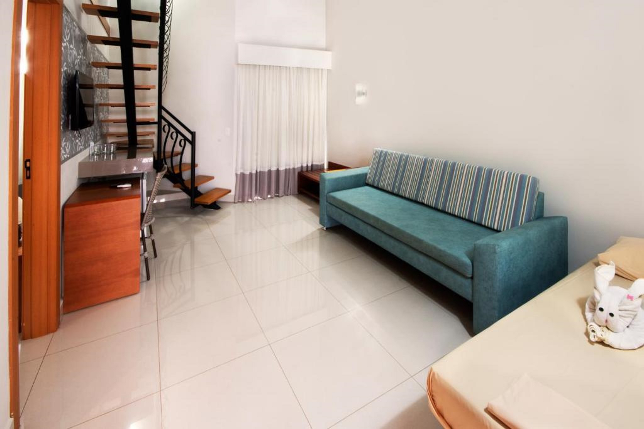 Family Room Capacity 4