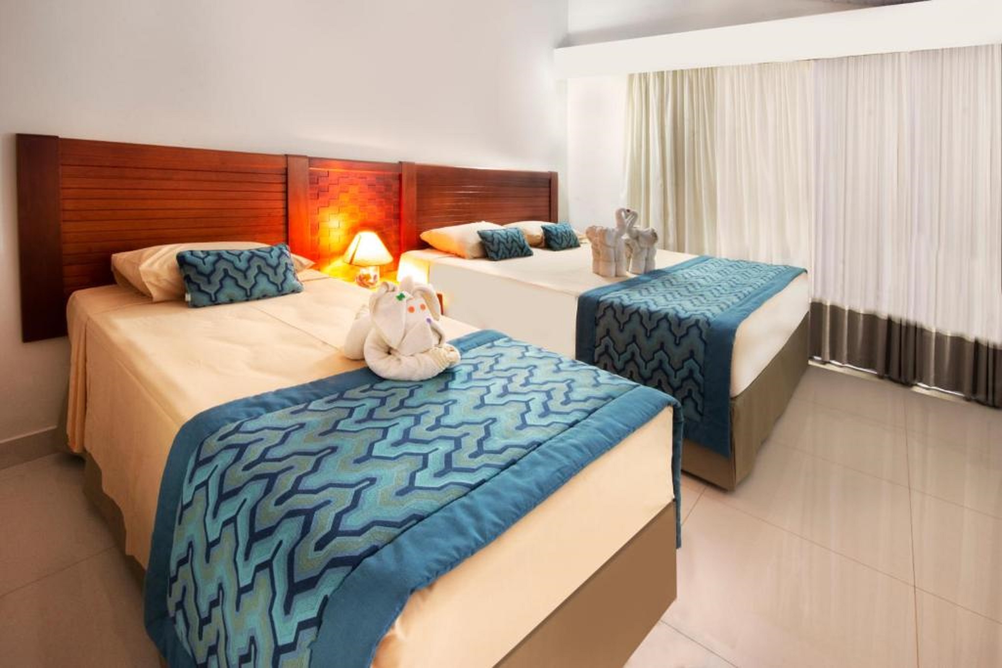 Family Room Capacity 4