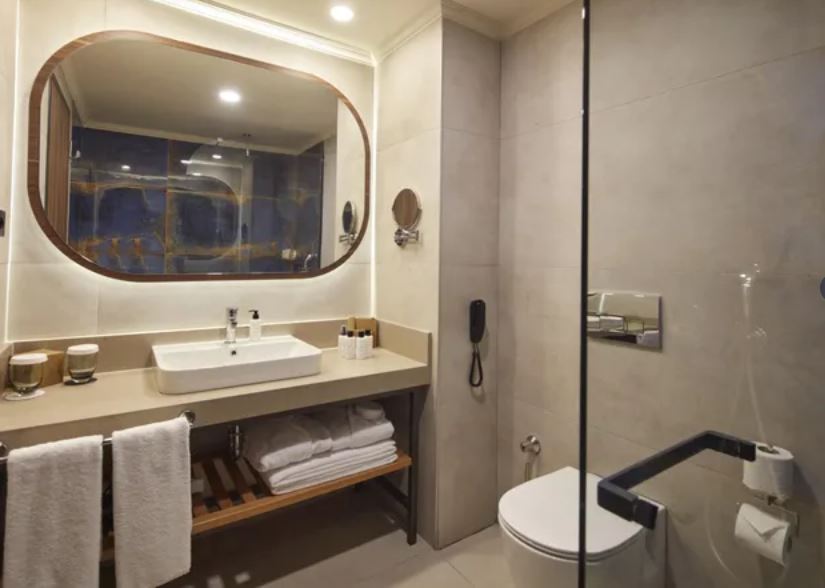 Double Single Deluxe Pool View