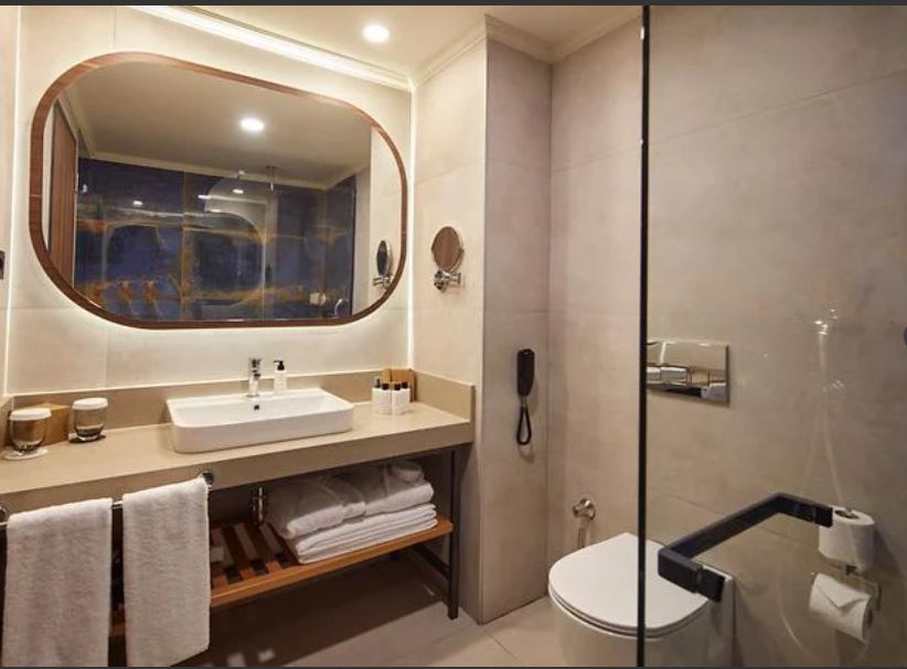 Double Single Pool View