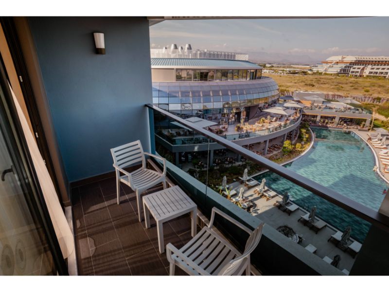 Double Deluxe Side Sea View