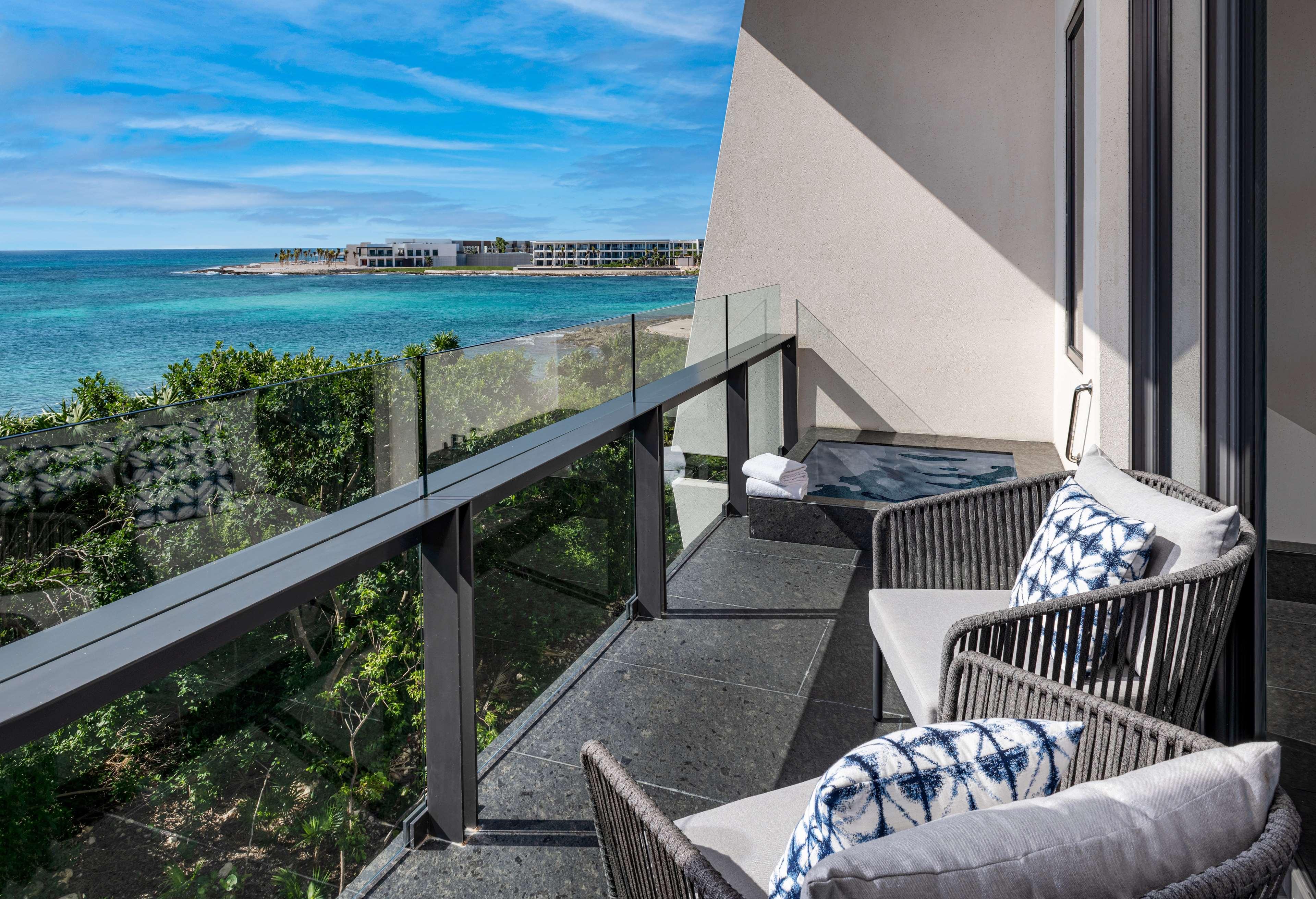 Double Ocean View King Bed