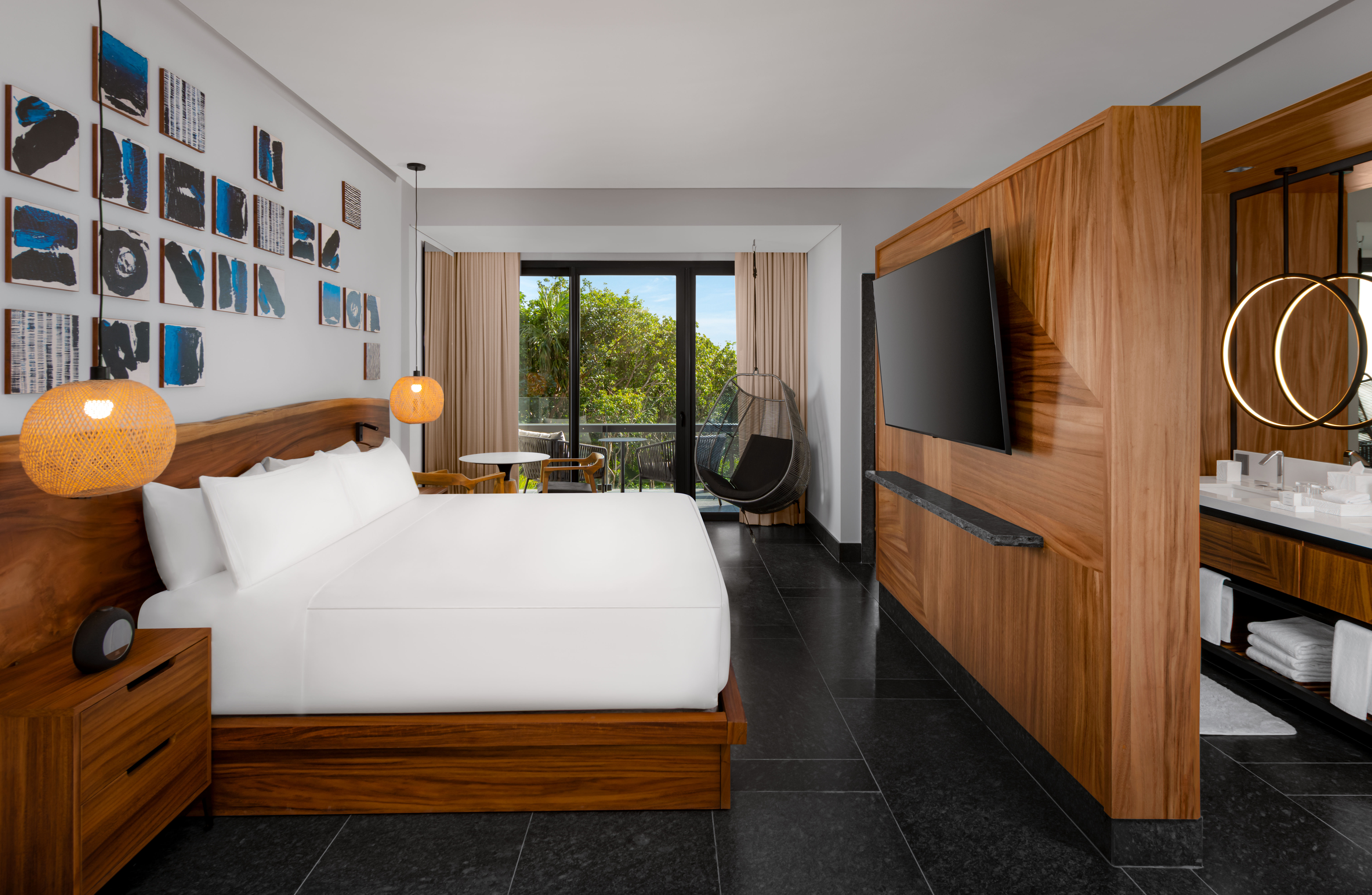 Double Guest Room King Bed