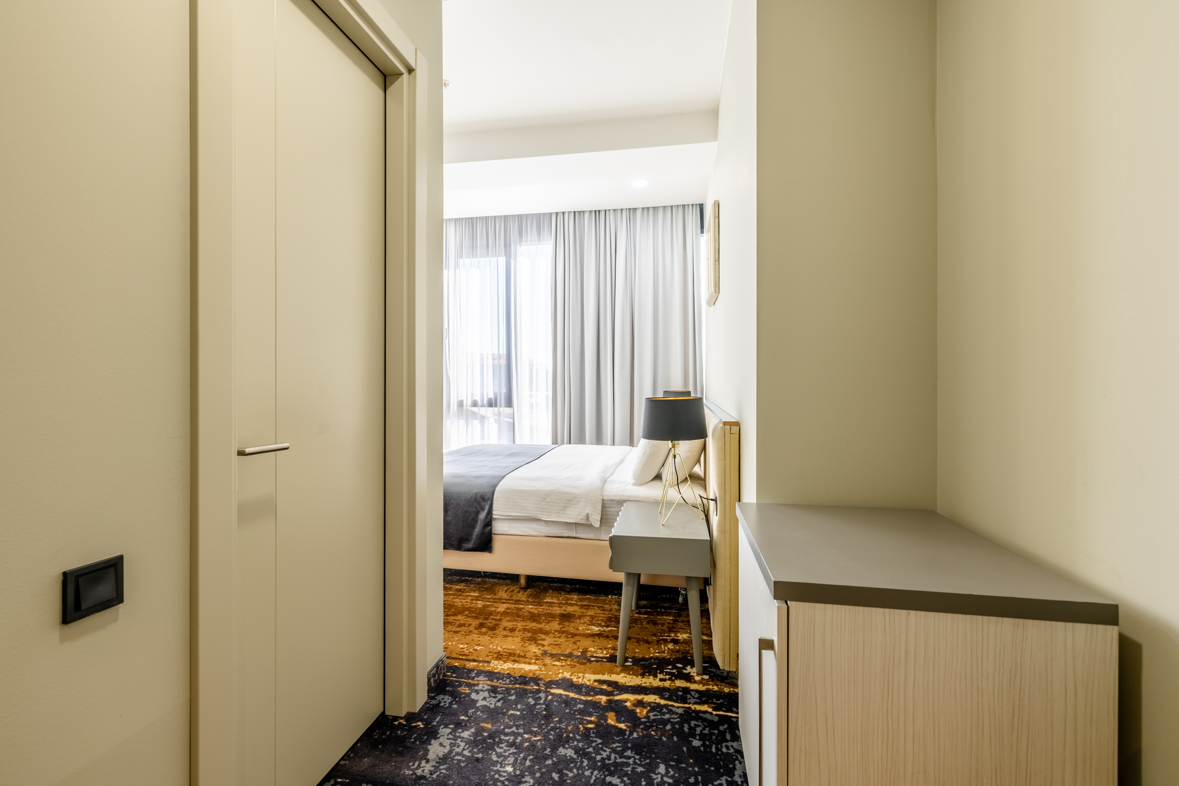 Double or Twin One Bedroom One Bathroom