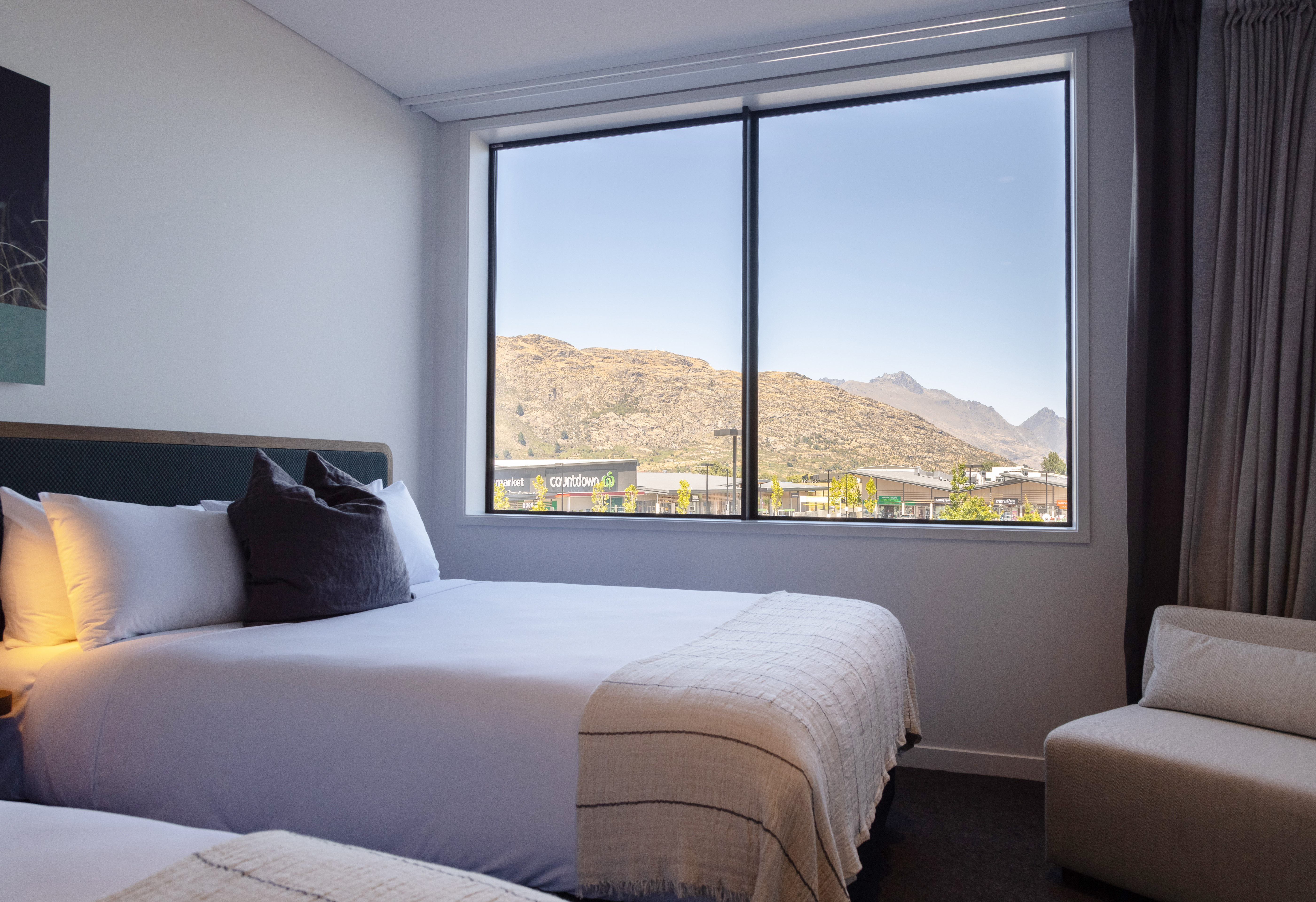 Twin Deluxe Two Queen Beds