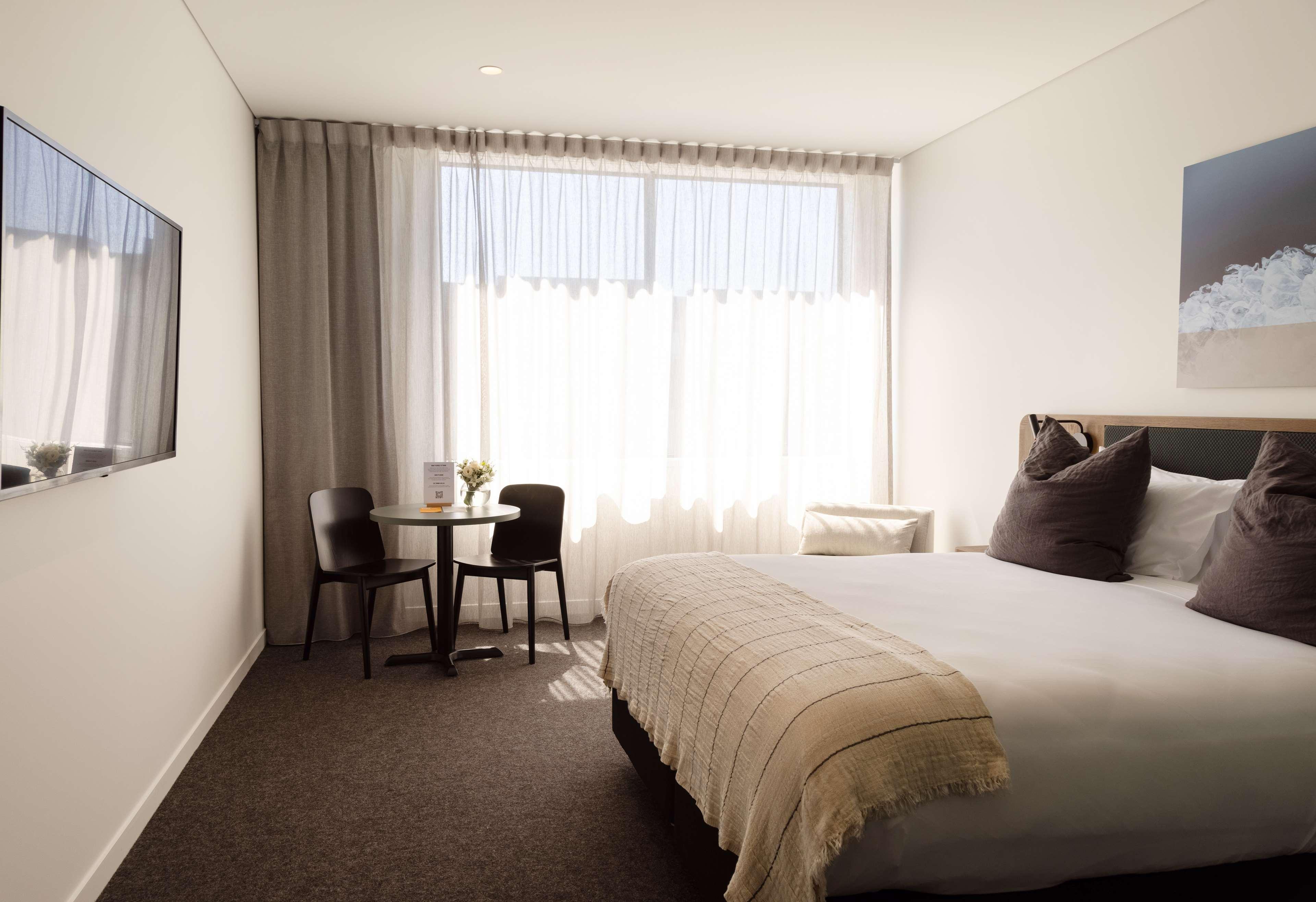 Double Deluxe King Bed