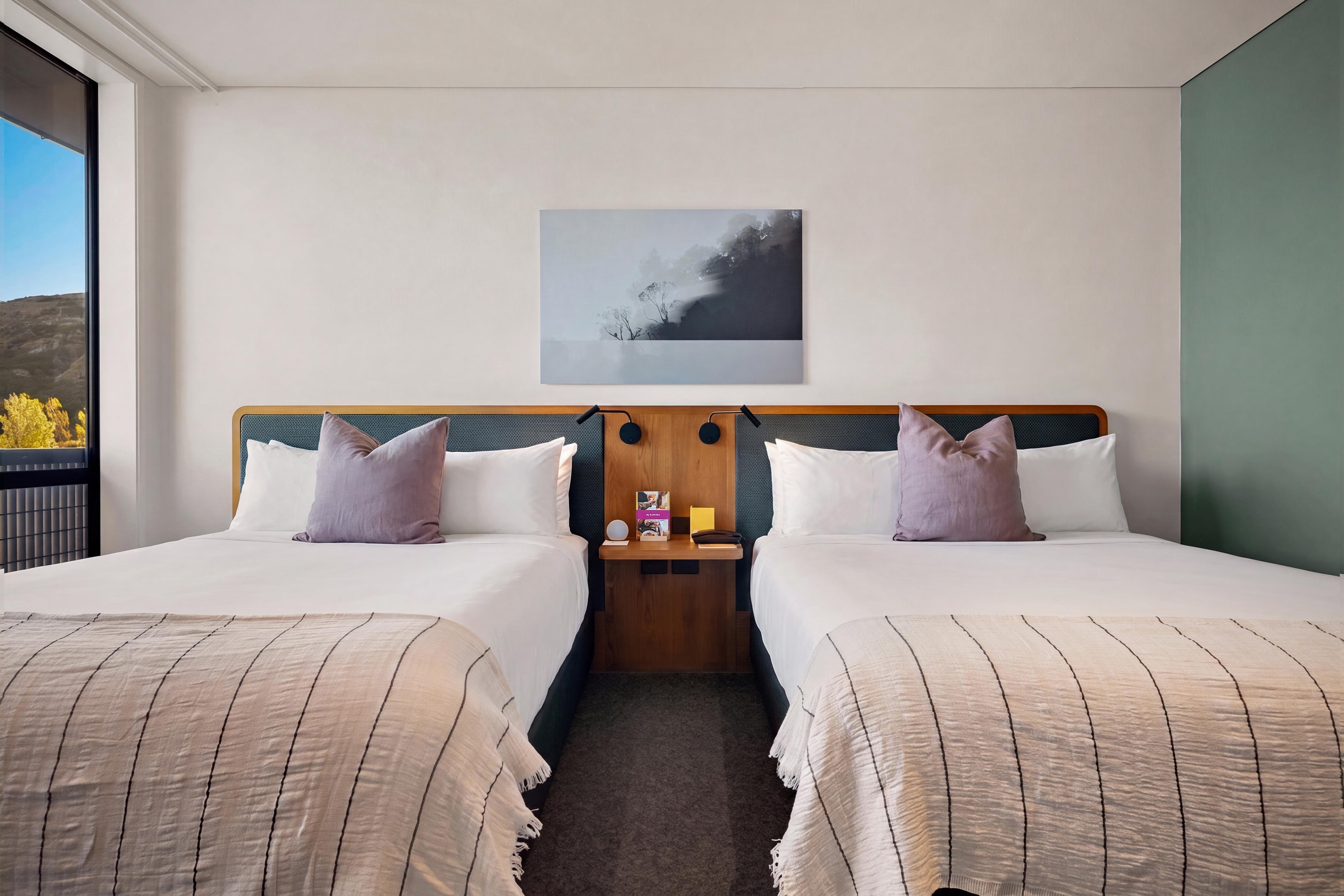 Twin Deluxe Two Queen Beds