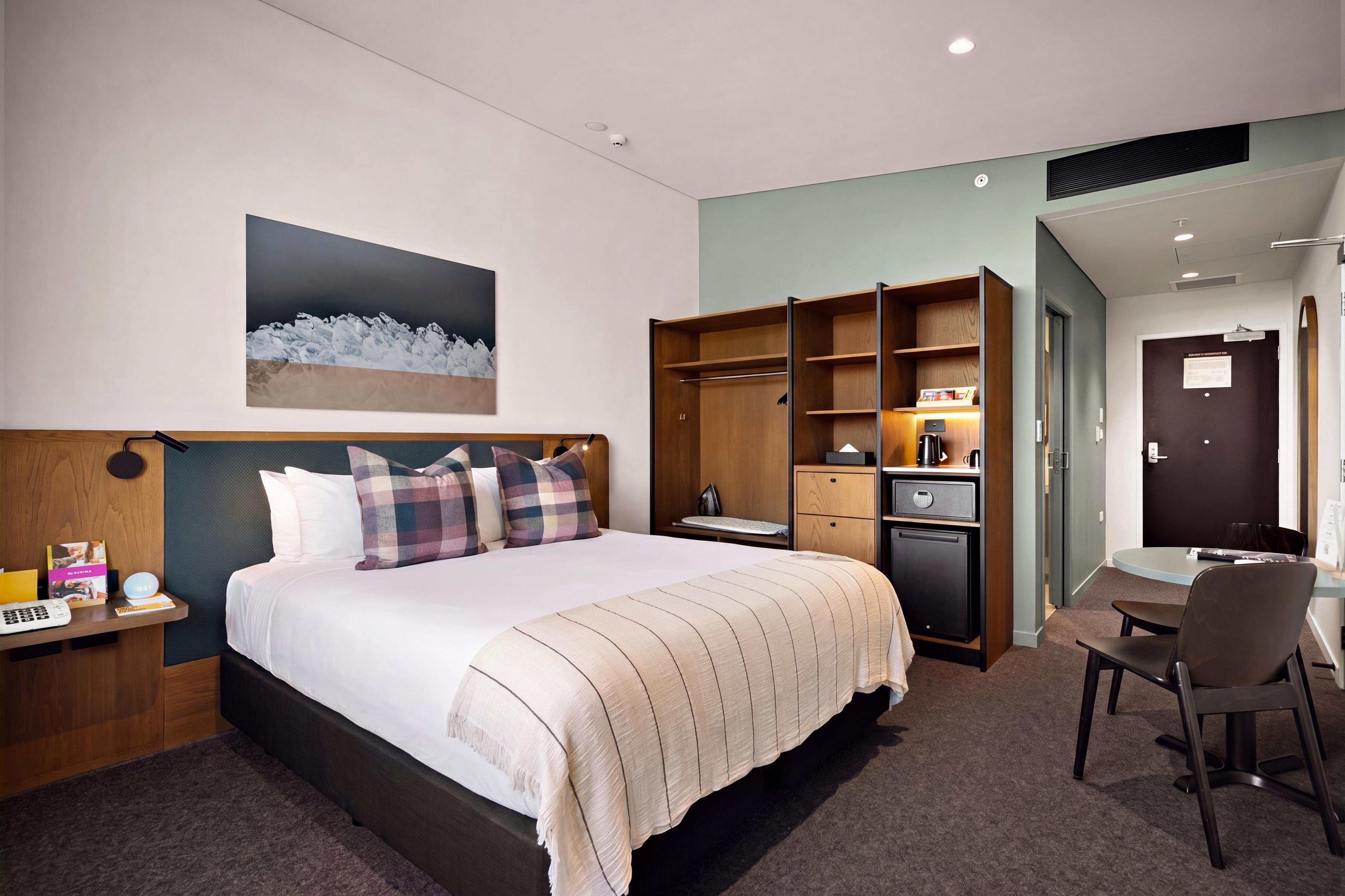 Double Accessible King Size Bed