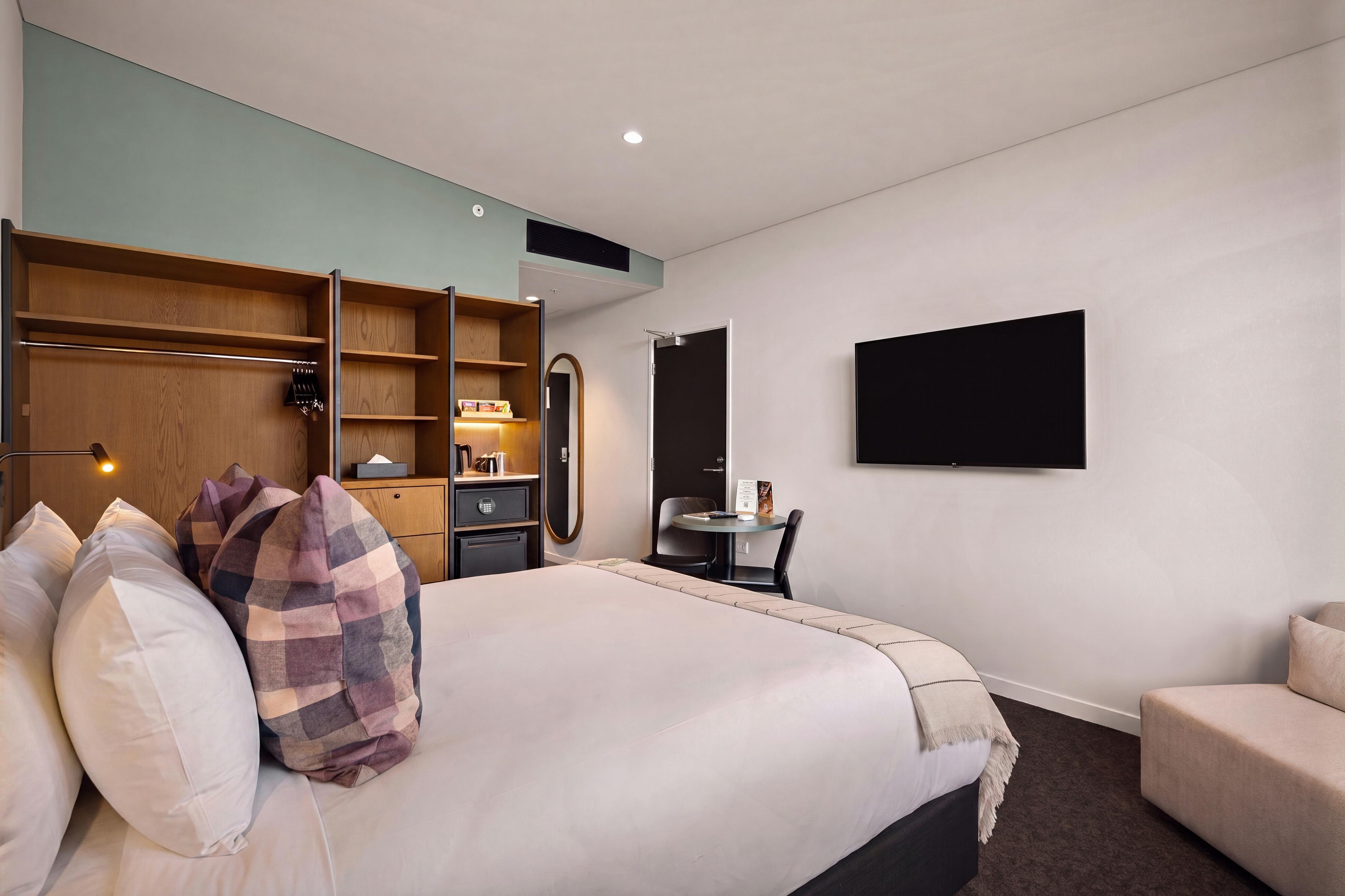 Double Accessible King Size Bed