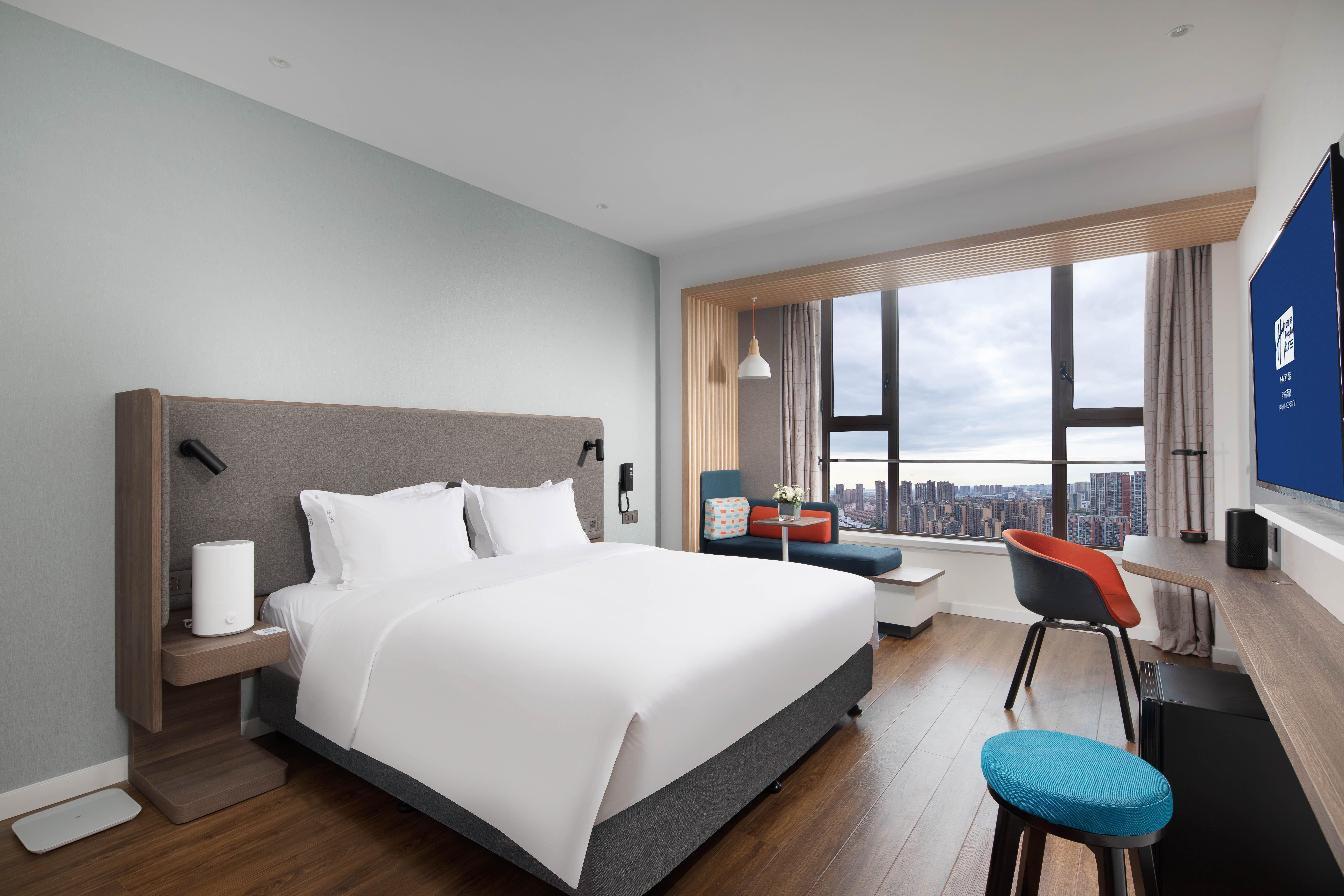 Double King Size Bed