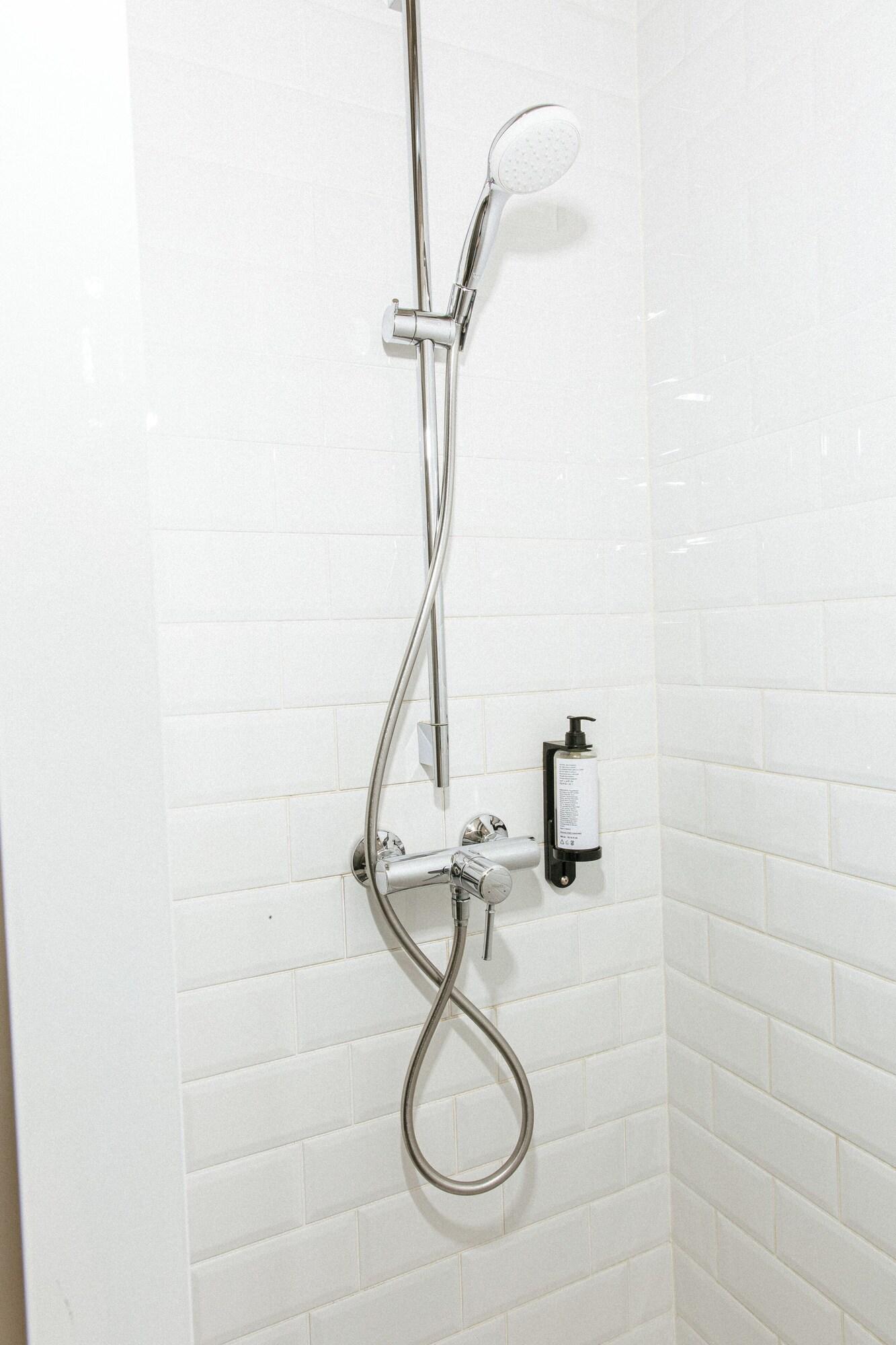 Single Accessible-queen Size Bed